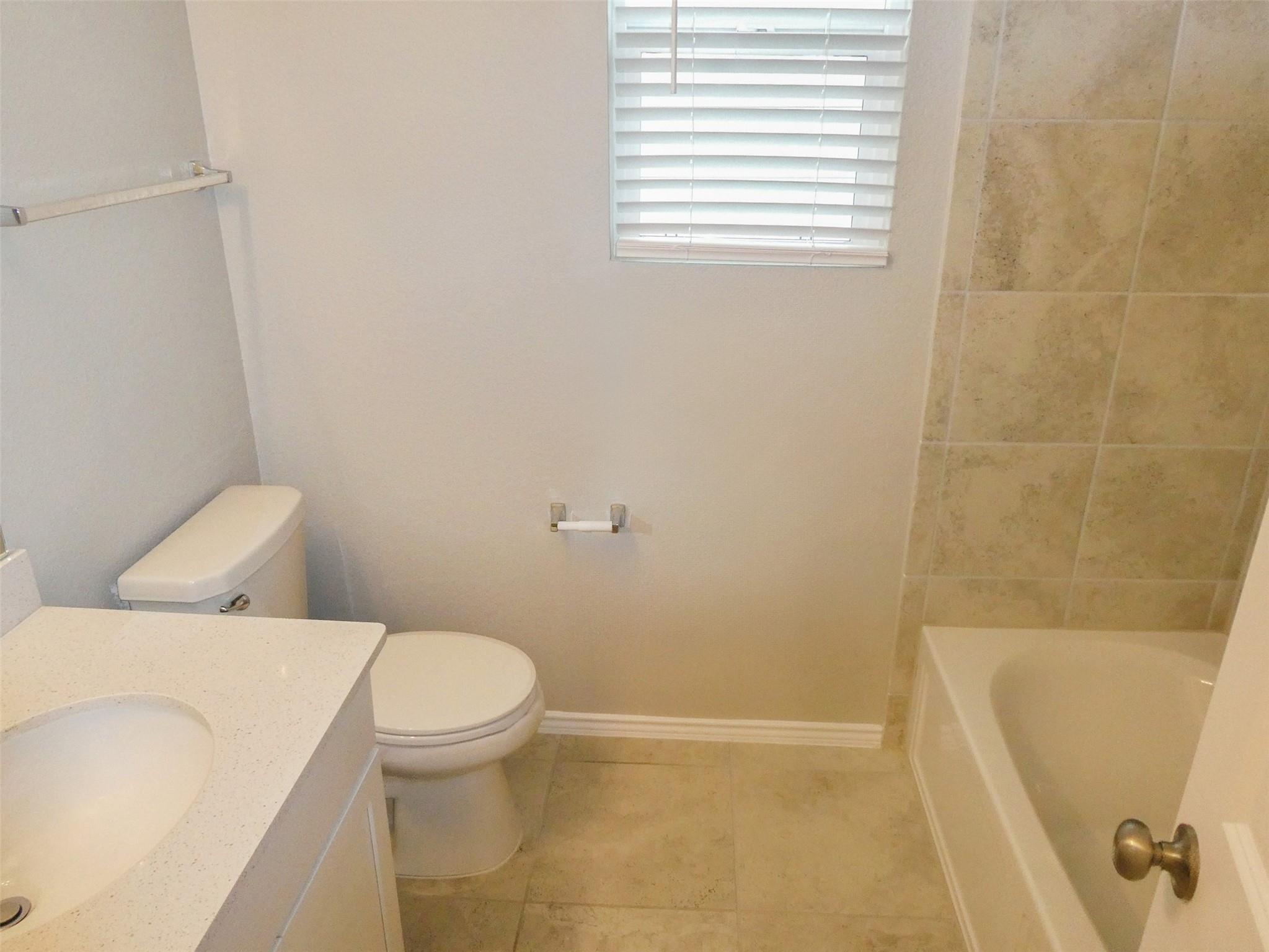 2310 Macaw Dr Property Photo 18
