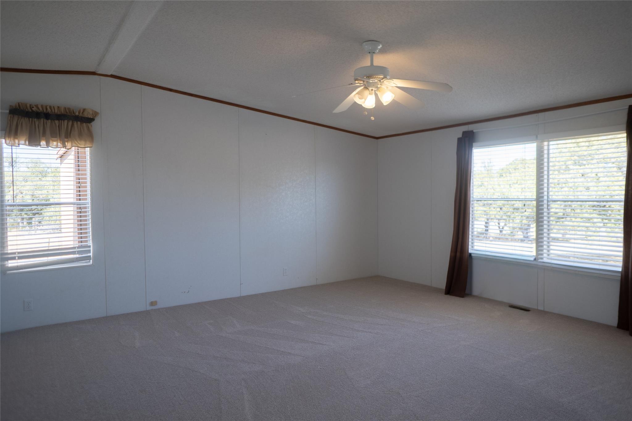 1149 Hart Ln Property Photo 10