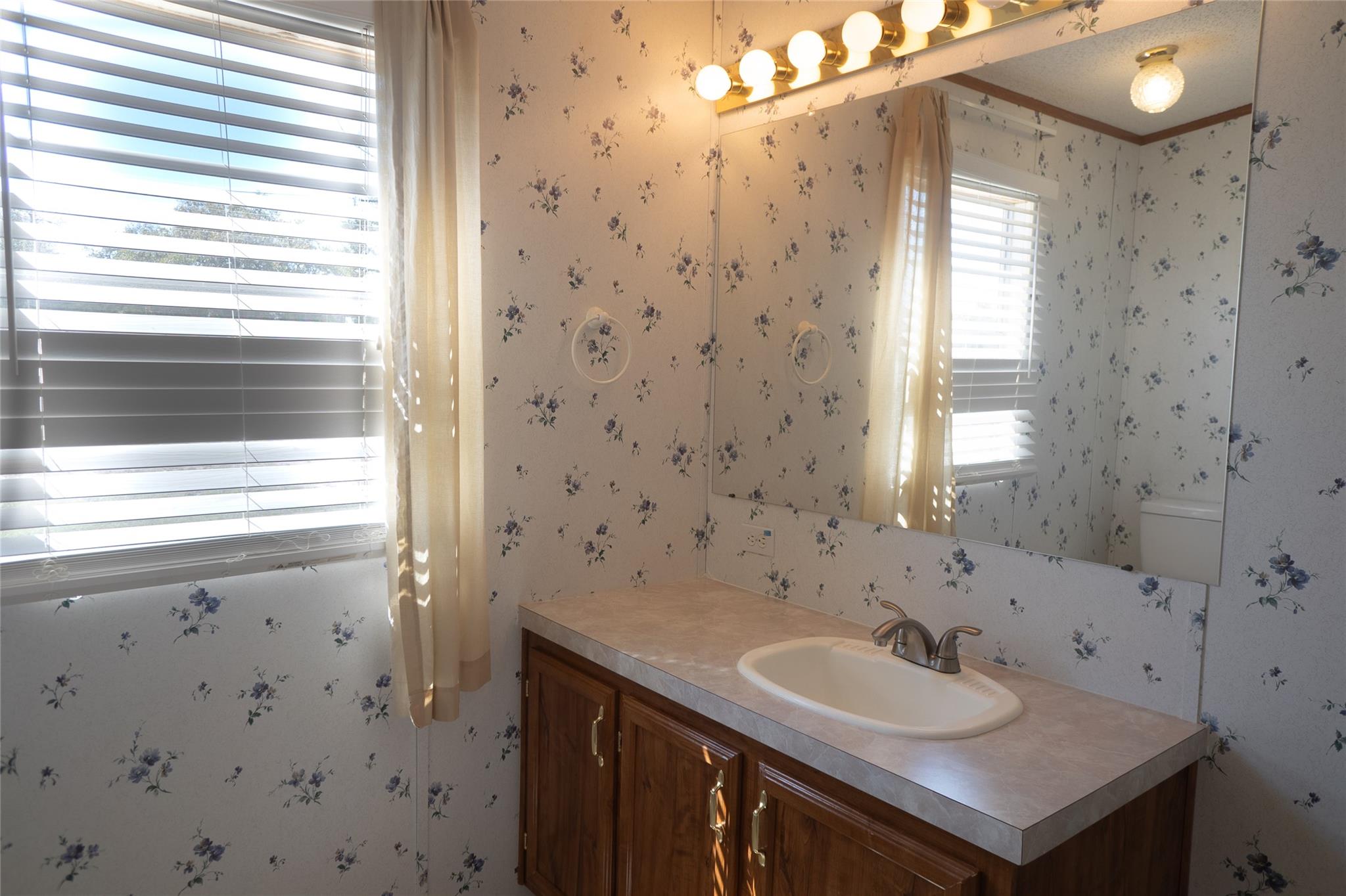 1149 Hart Ln Property Photo 13