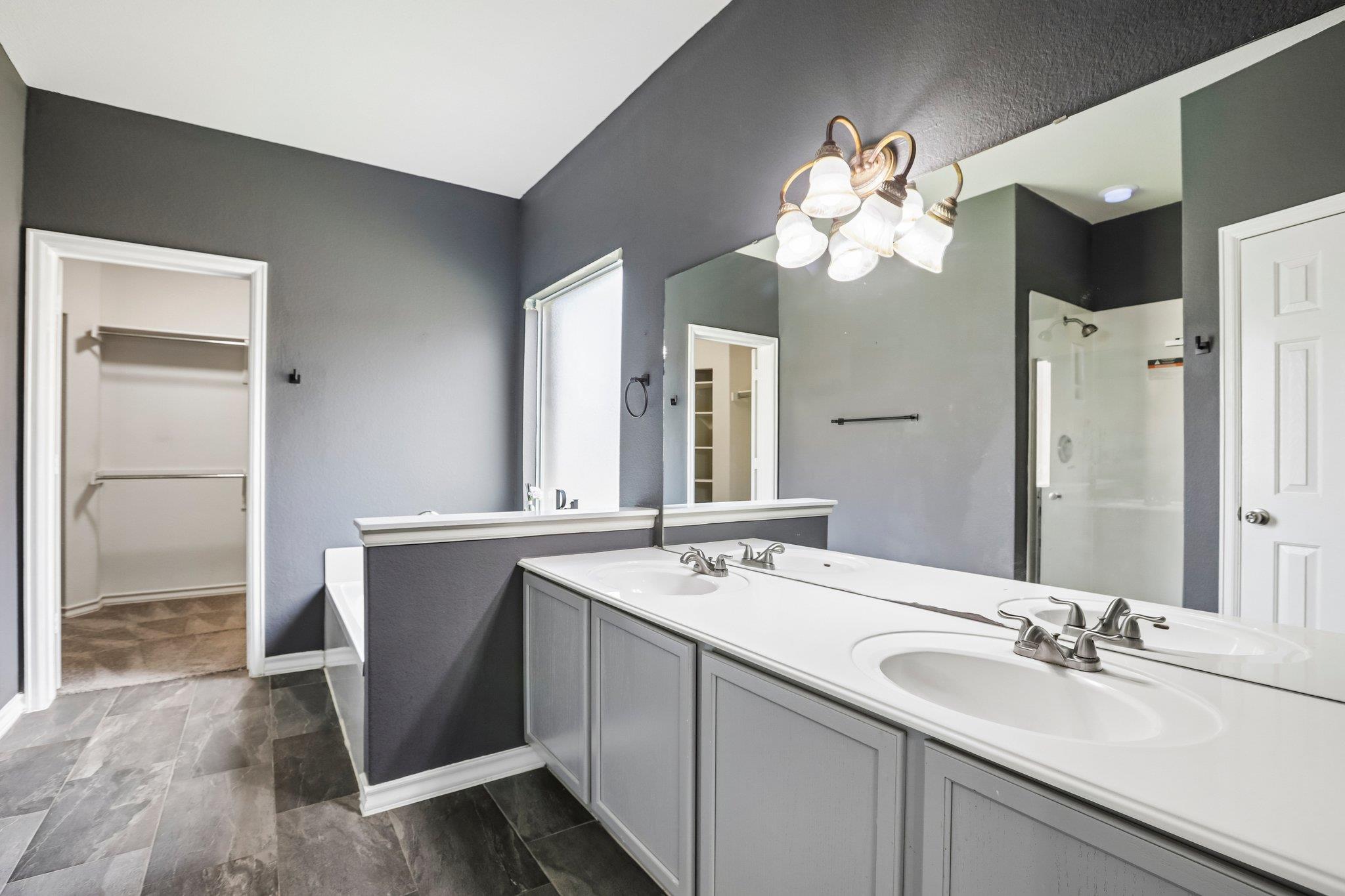 2821 Purple Thistle Dr Property Photo 17