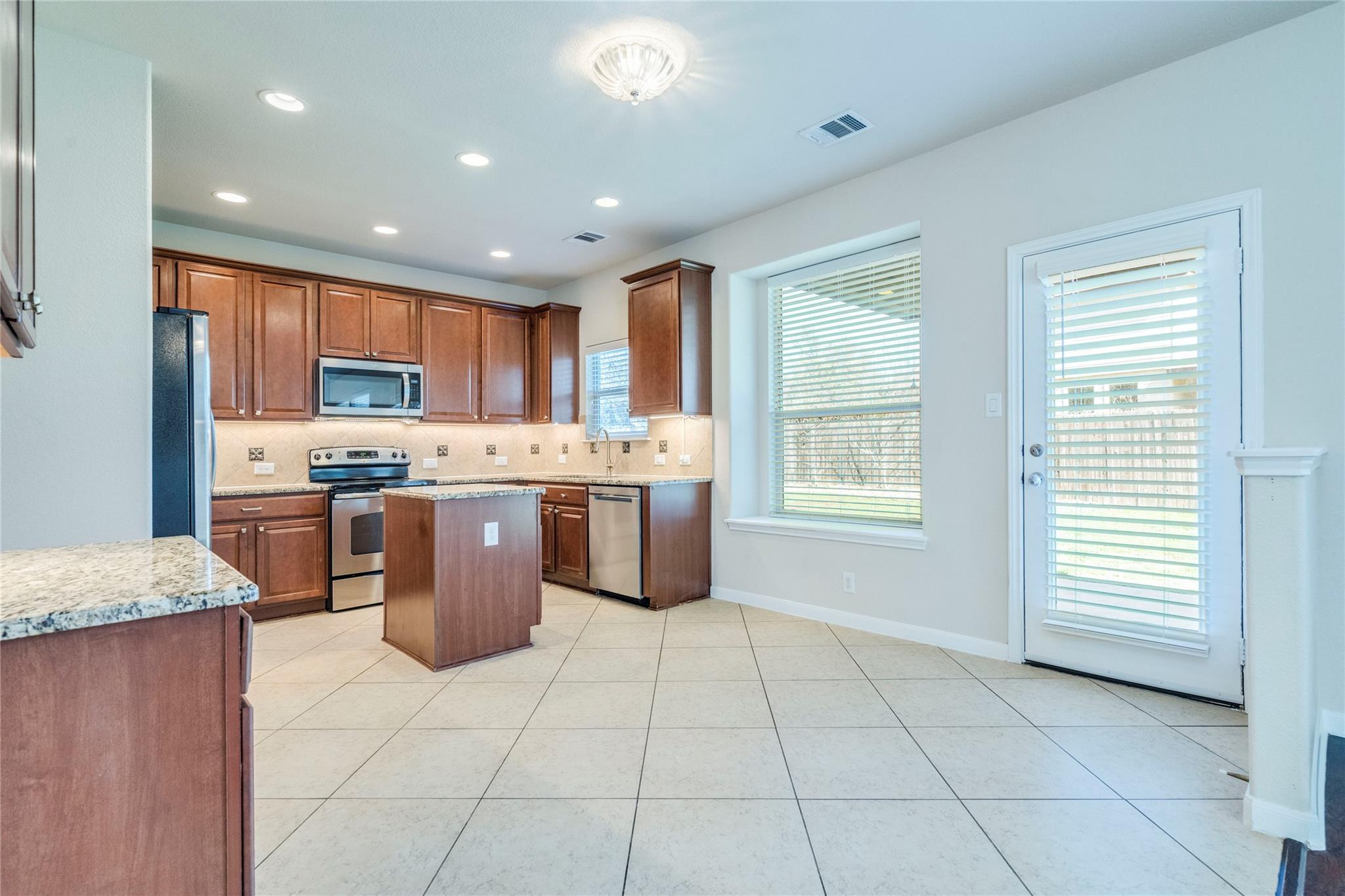 17708 Linkhill Dr Property Photo 22