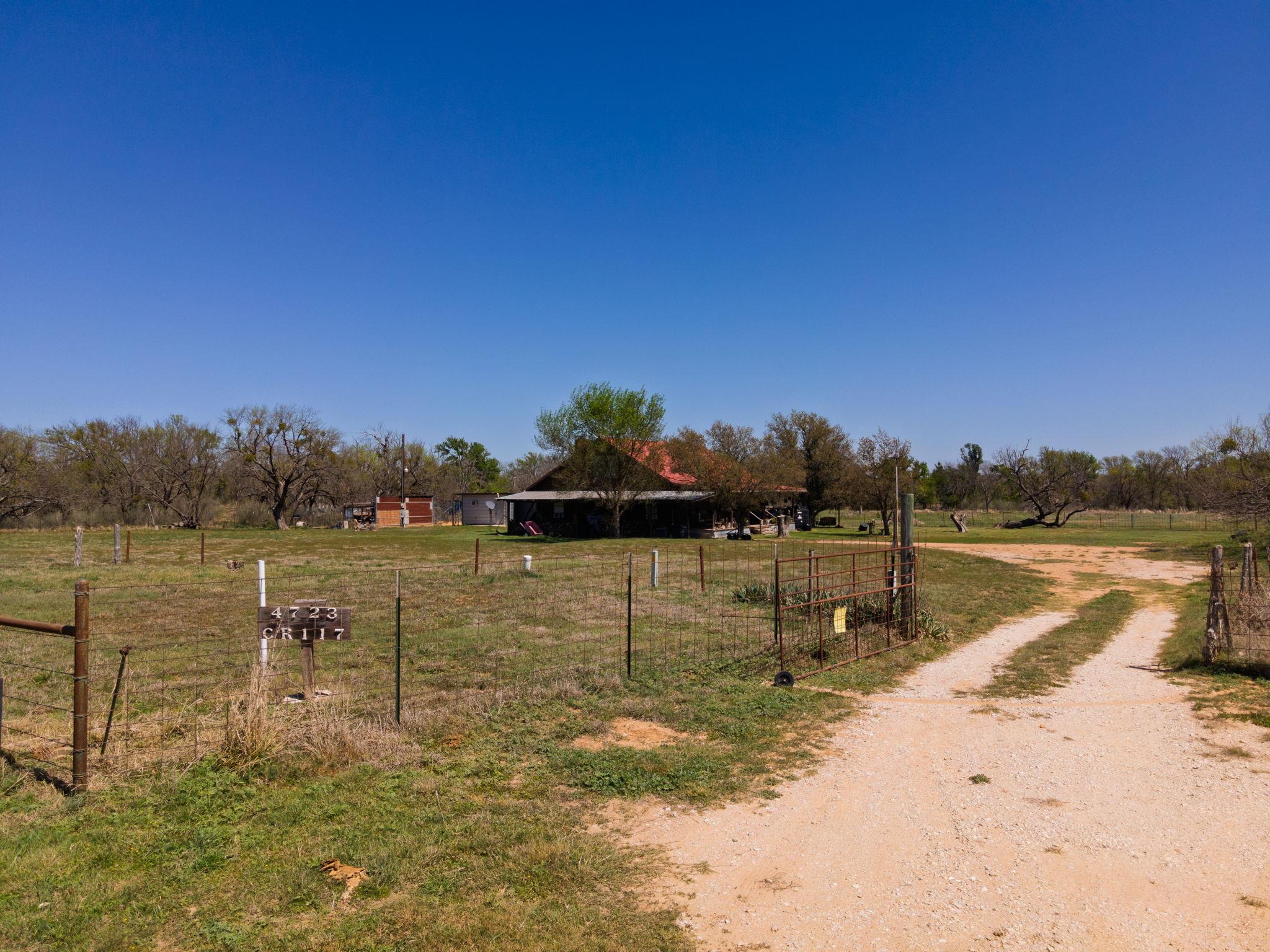 4723 Cr 117 None Property Photo 2