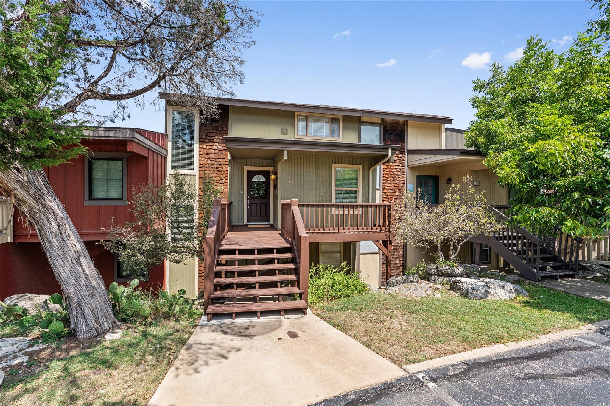 113 Comanche Pt Property Photo 1