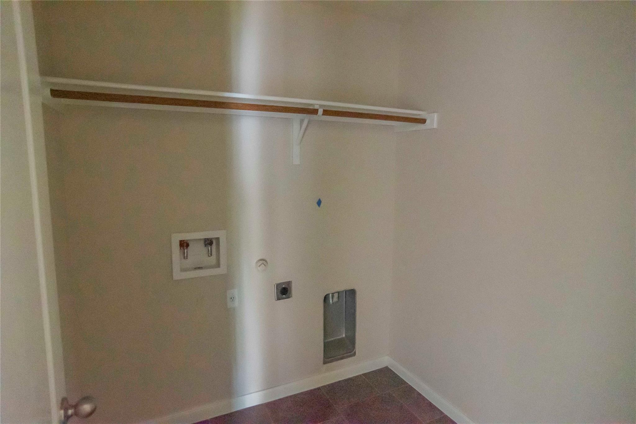 2542 Ravenwood Dr Property Photo 21