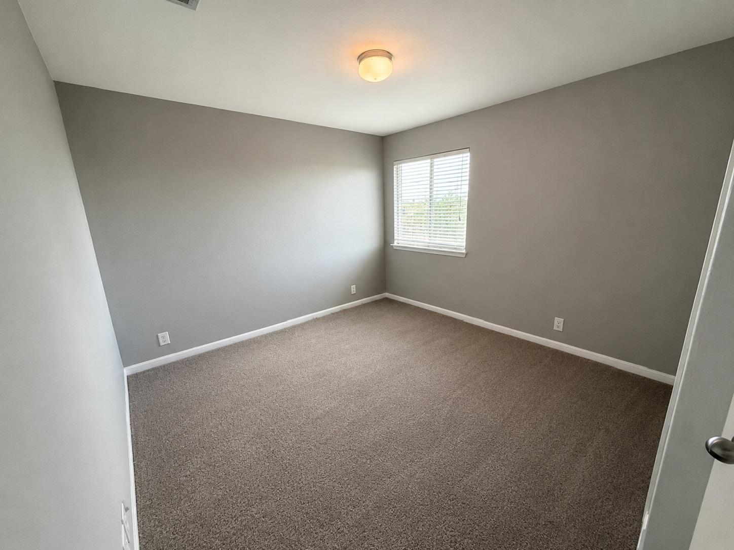 220 Adriana Ln Property Photo 8