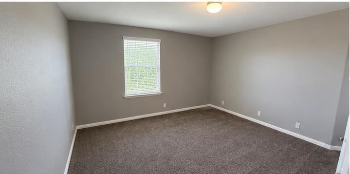 220 Adriana Ln Property Photo 13