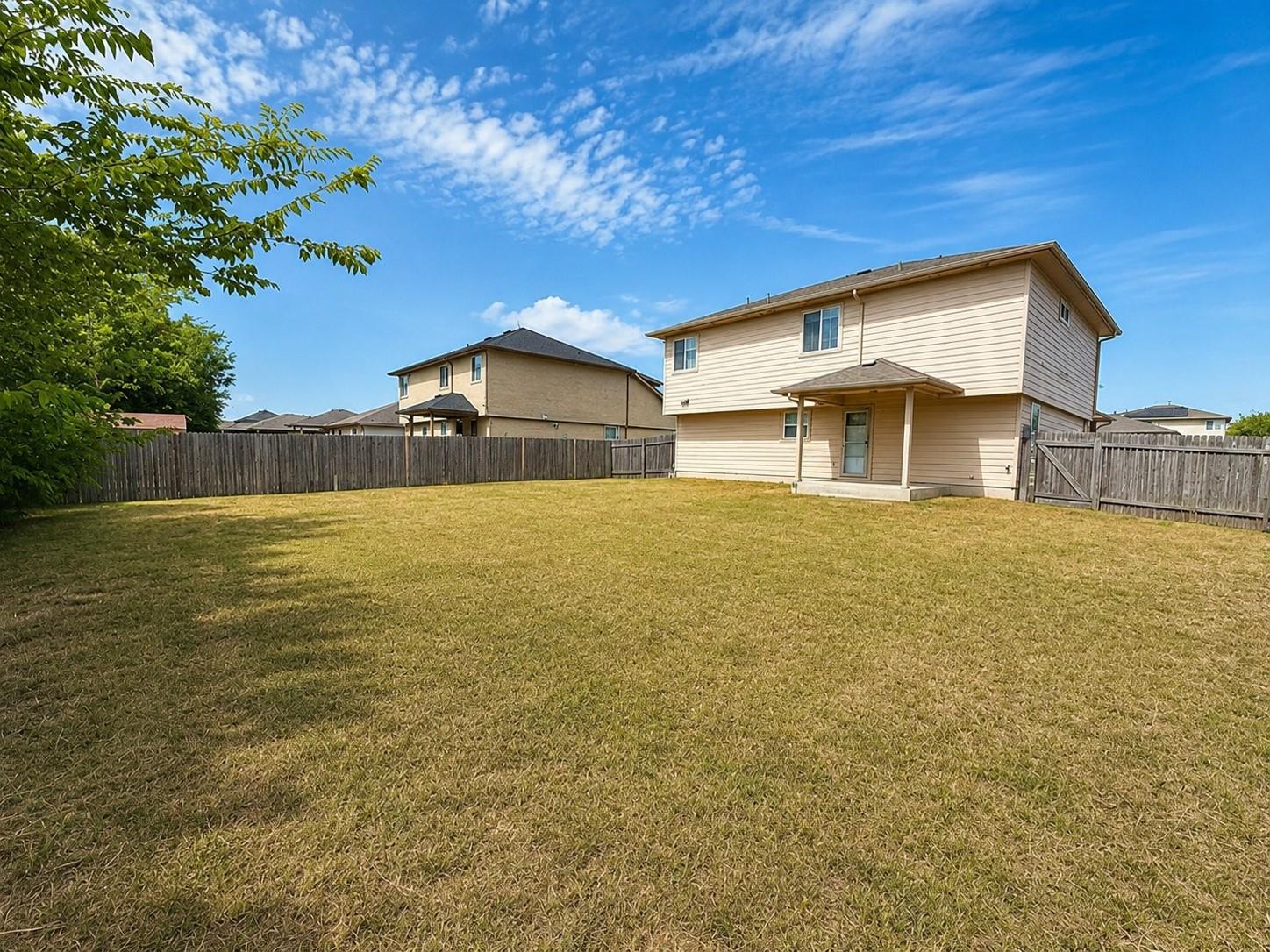 220 Adriana Ln Property Photo 16