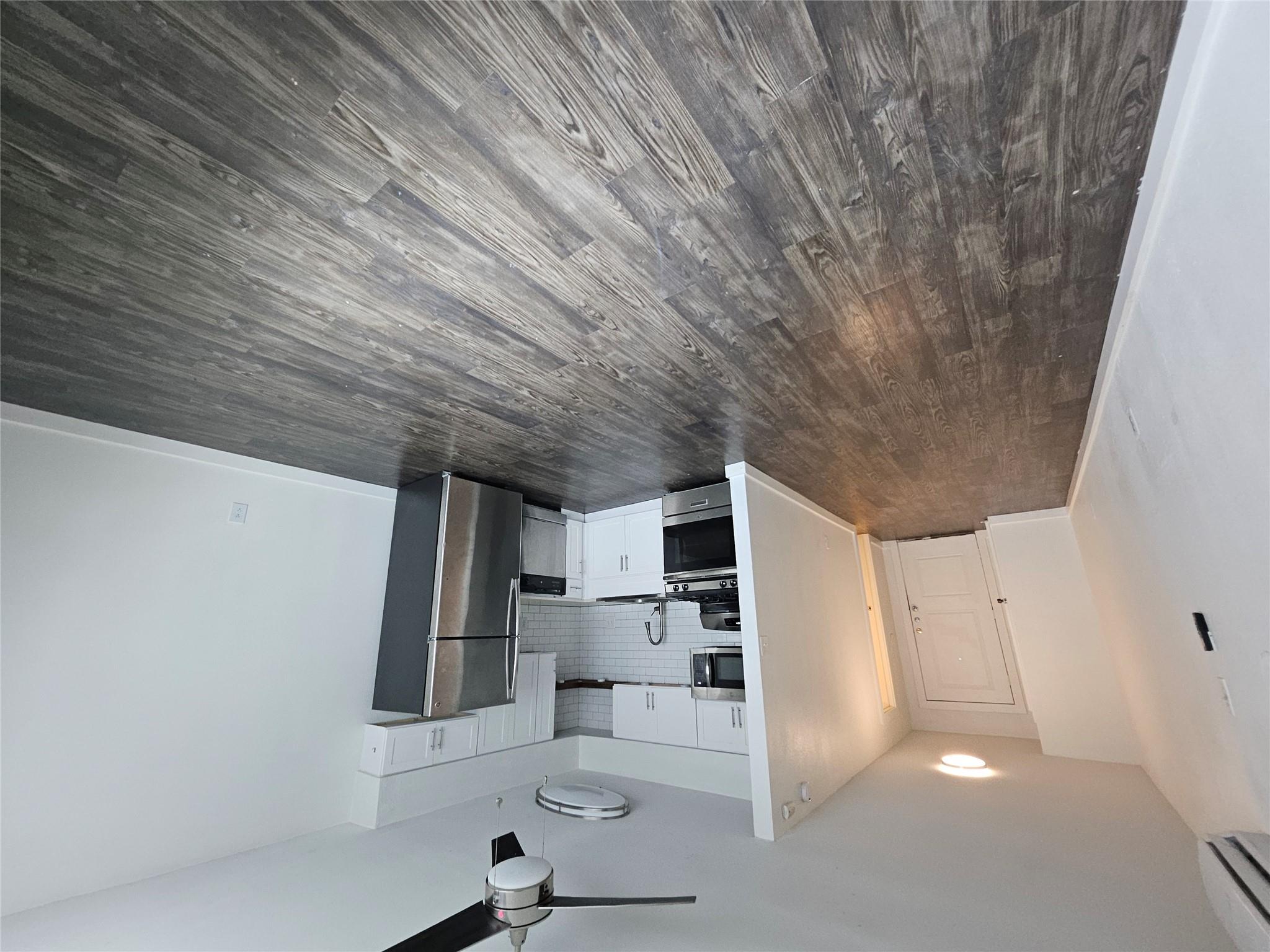 4406 Avenue C None #apt 205 Property Photo 2