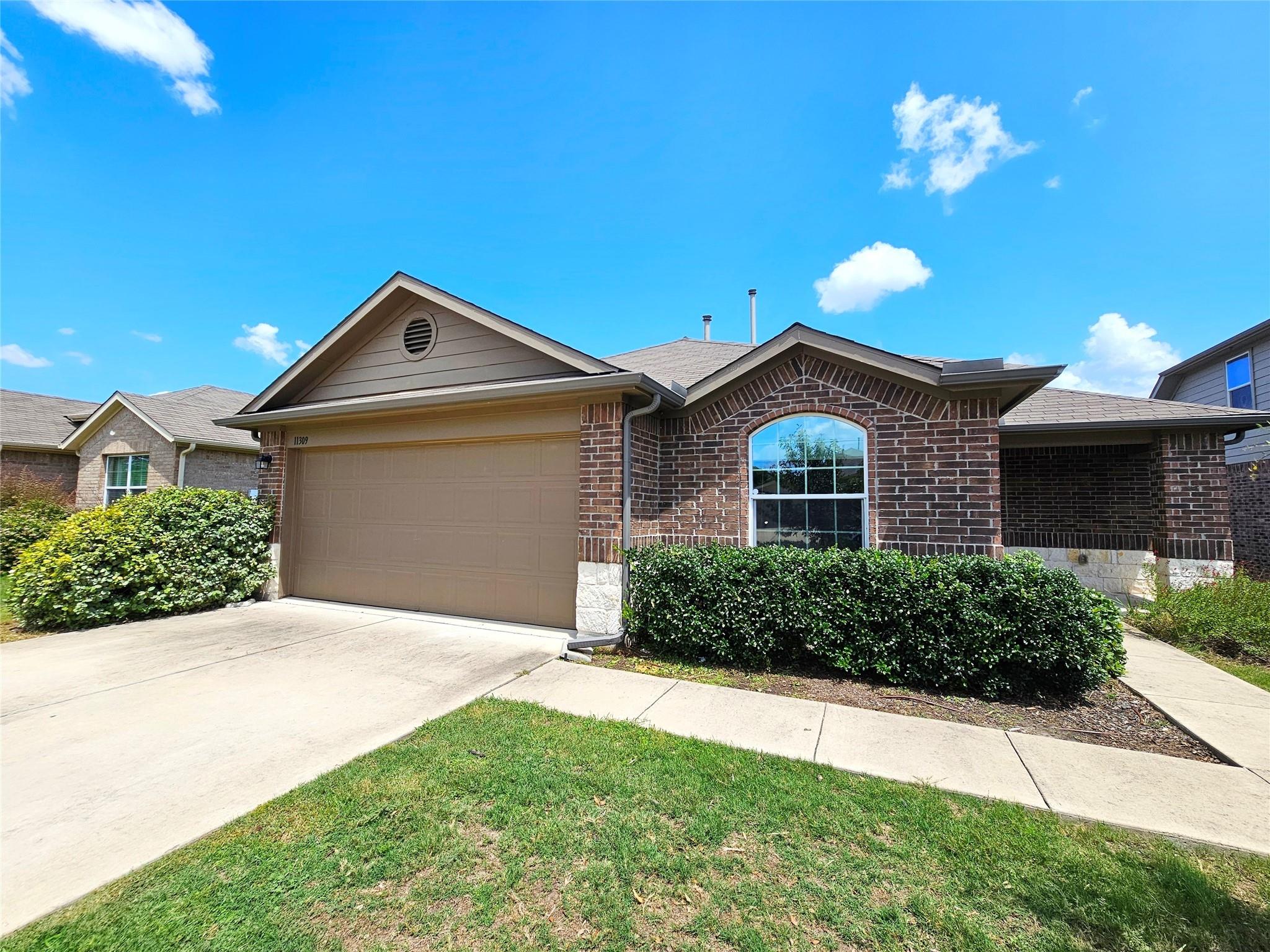 11309 Bachman Dr Property Photo 2