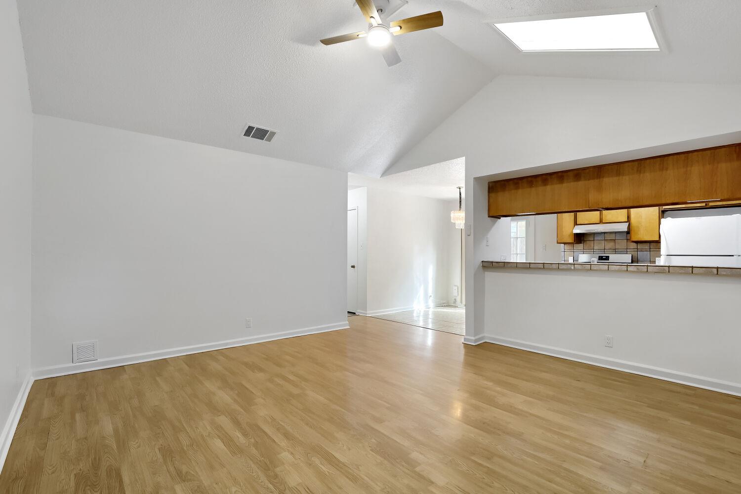 10710 Topperwein Dr #b Property Photo 1