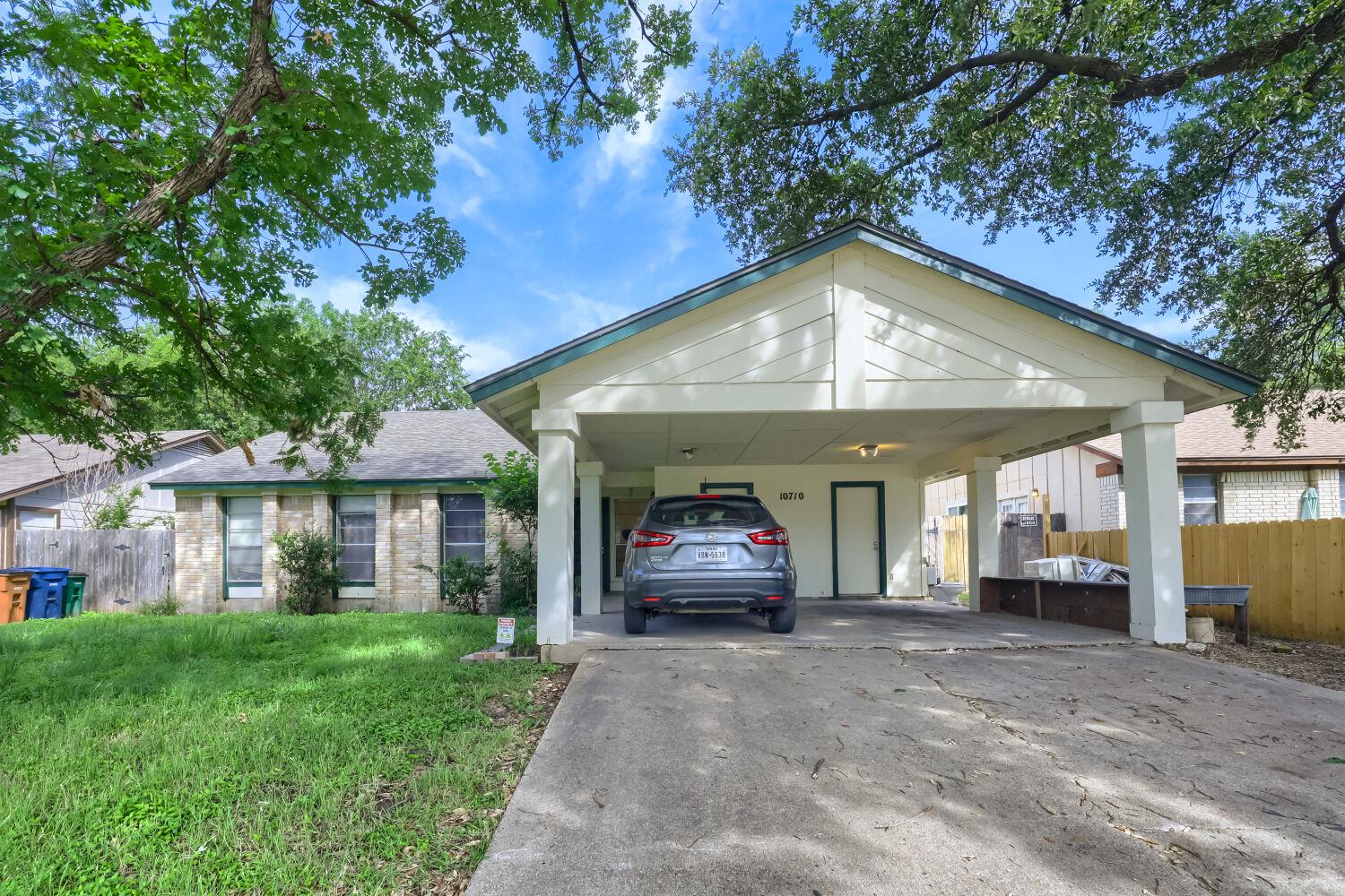10710 Topperwein Dr #b Property Photo 3