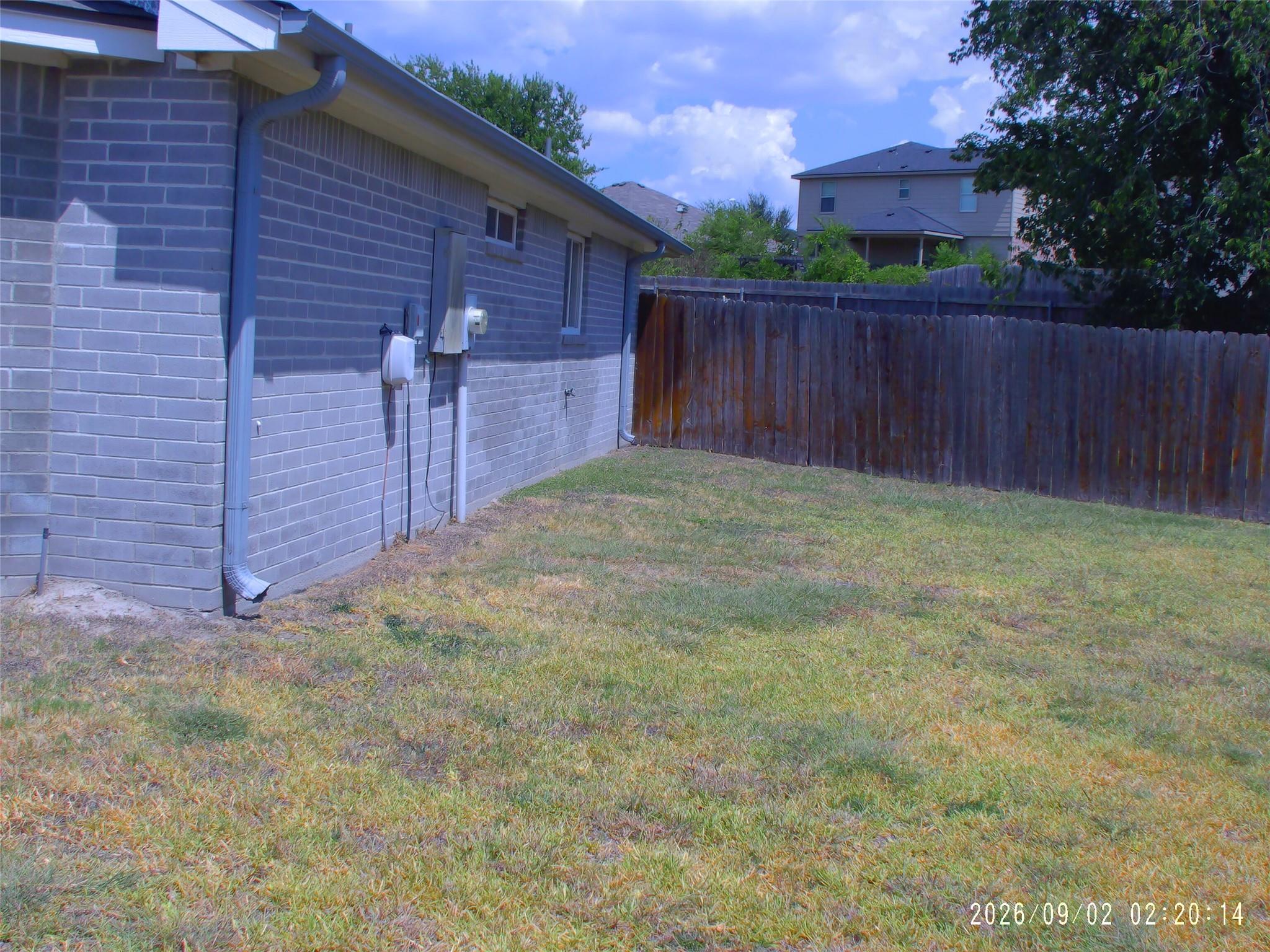 5105 Southern Crossing Dr Property Photo 4