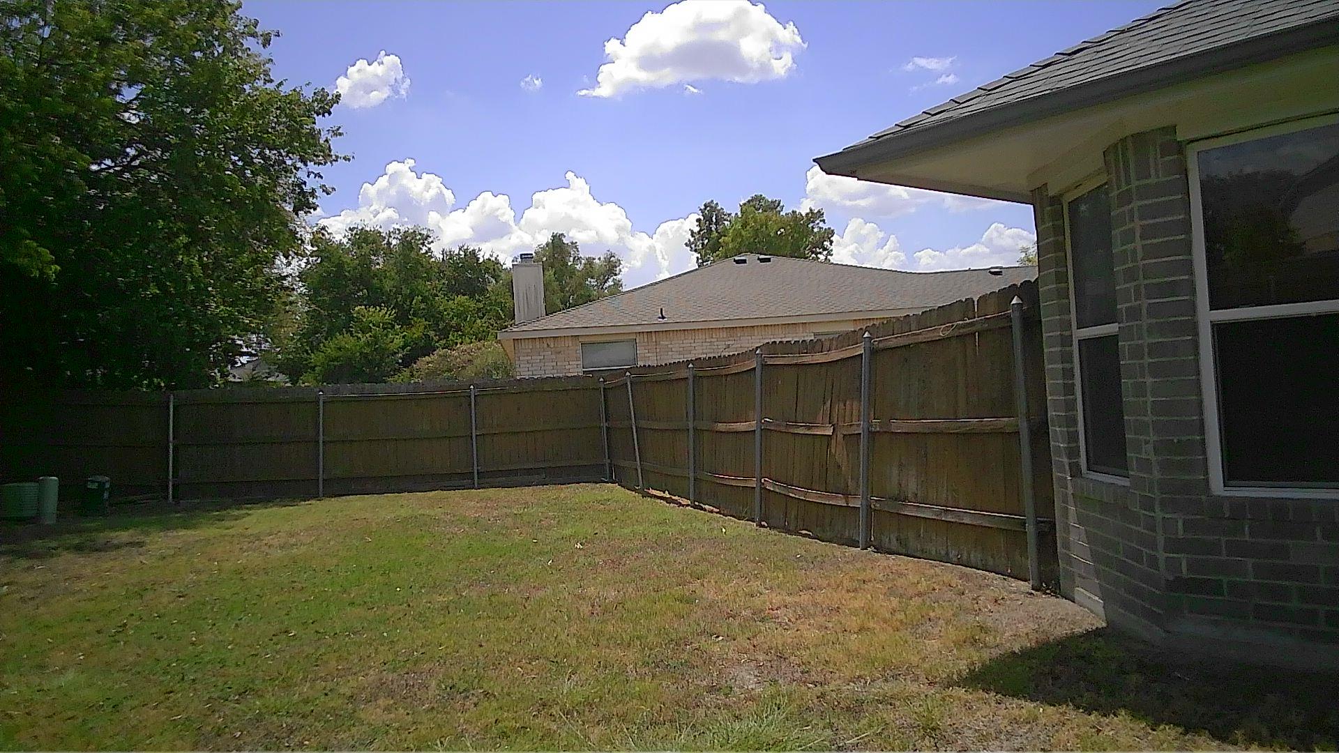 5105 Southern Crossing Dr Property Photo 8