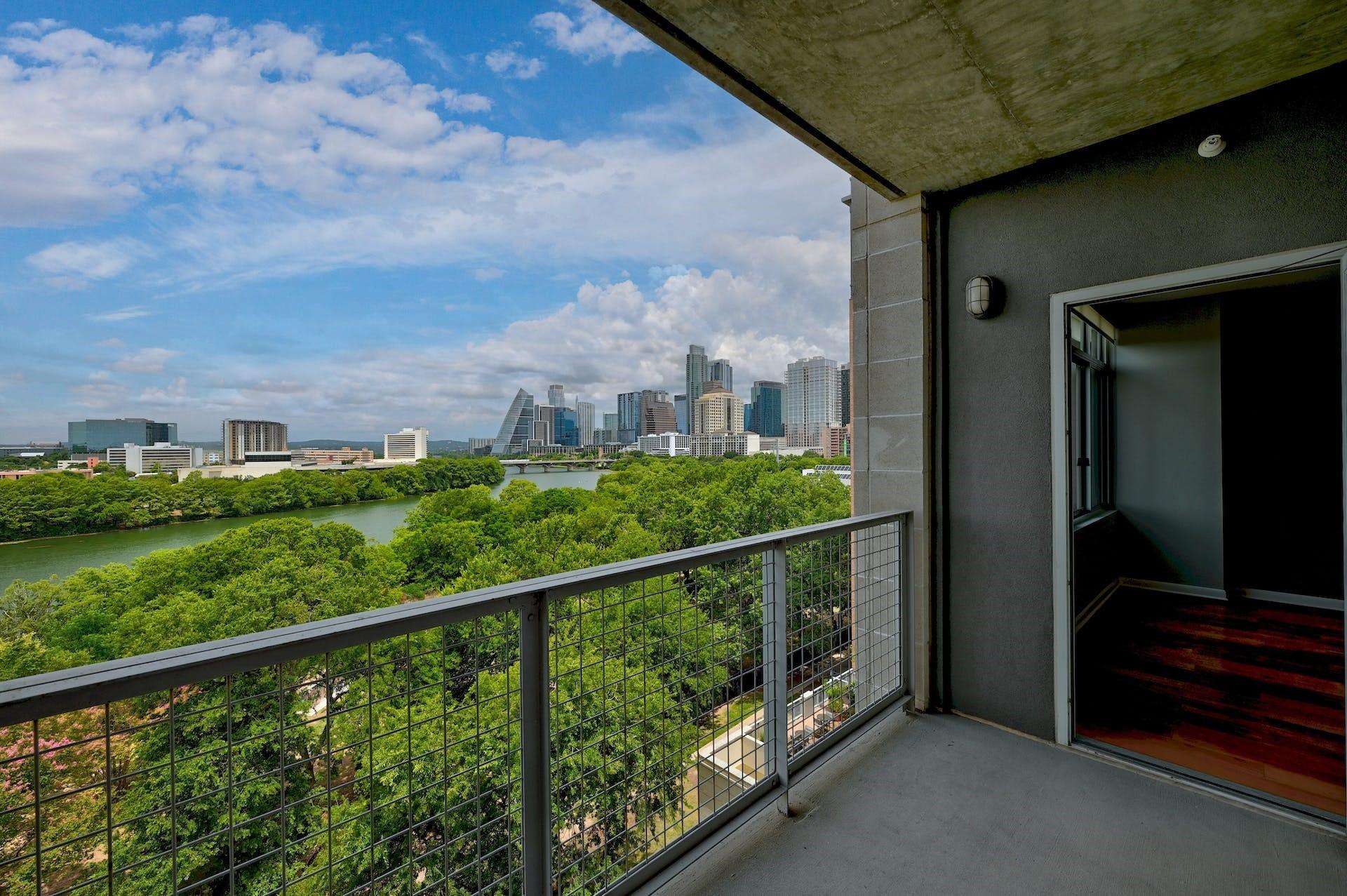 54 Rainey St #810 Property Photo 21