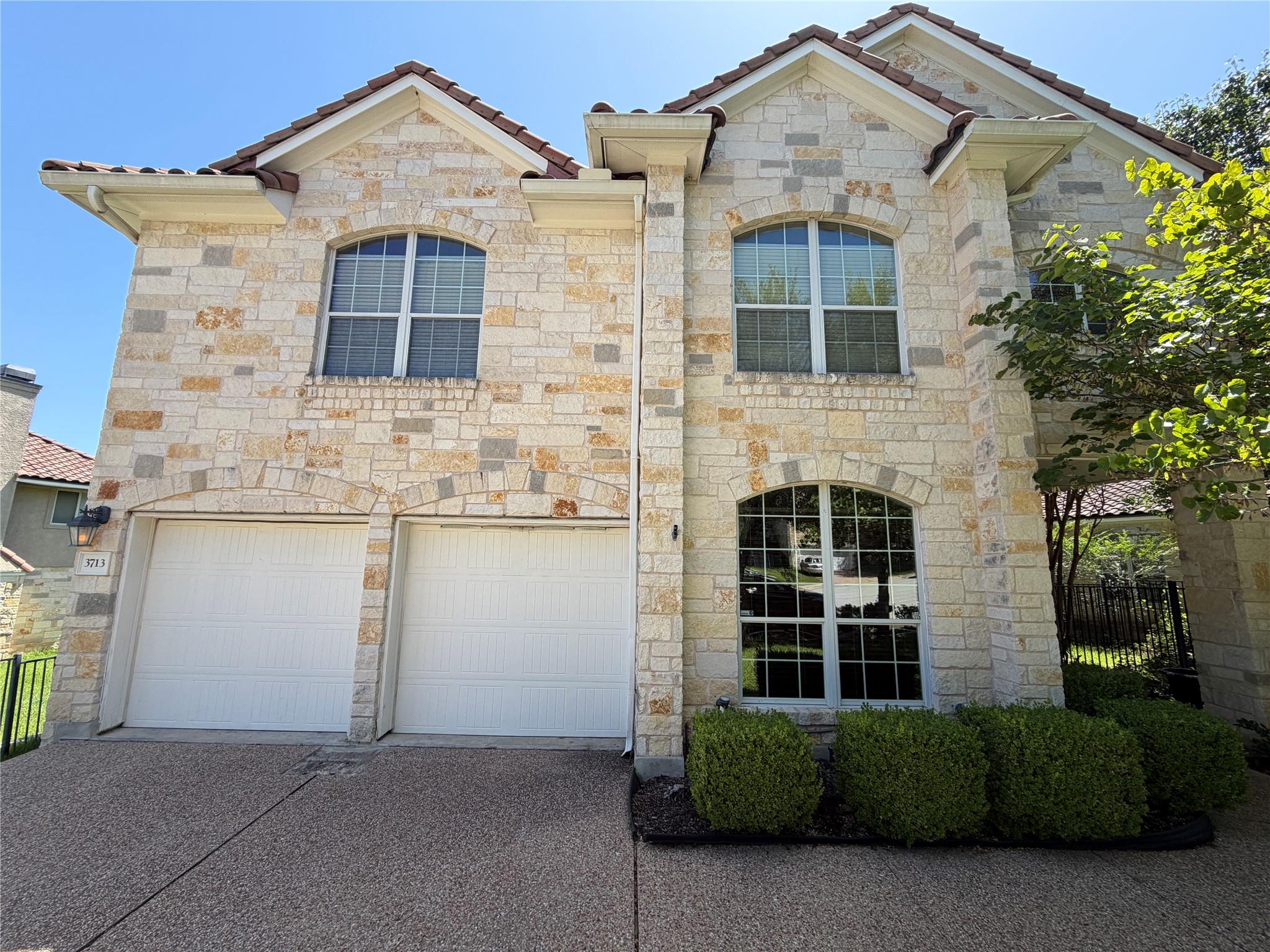3713 Broadwinged Hawk Cv Property Photo 4