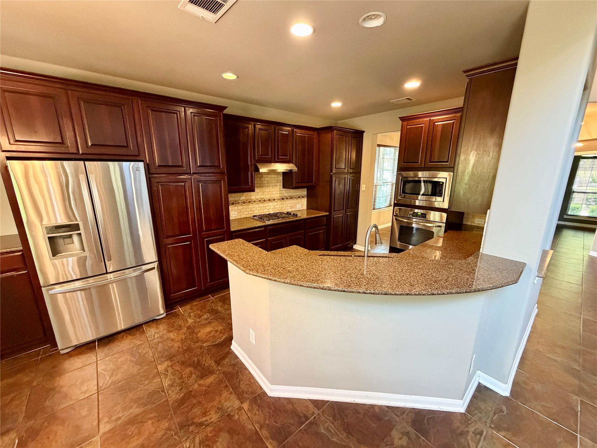3713 Broadwinged Hawk Cv Property Photo 6