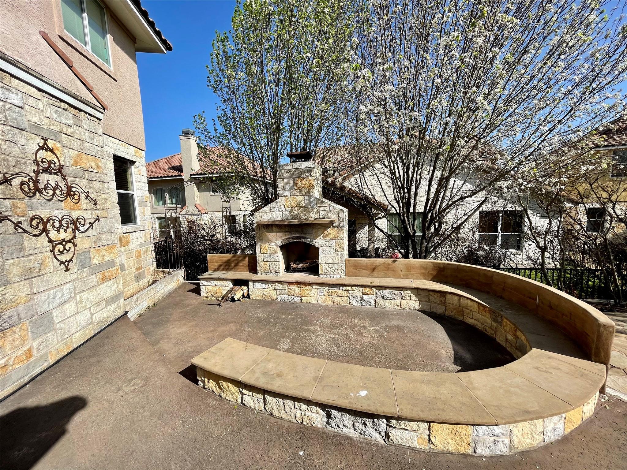 3713 Broadwinged Hawk Cv Property Photo 34