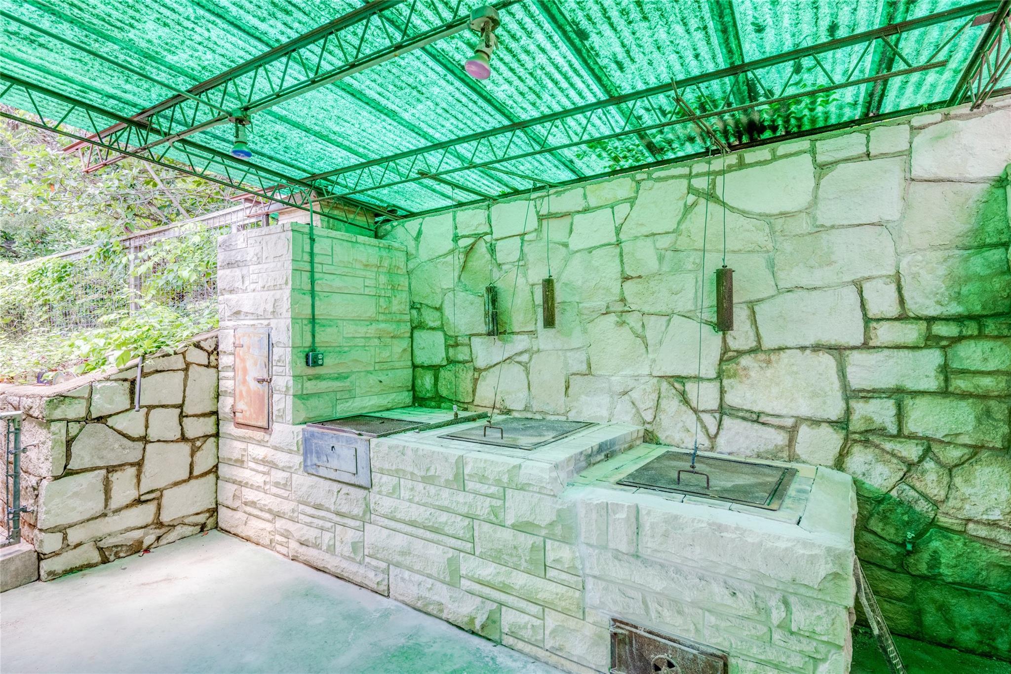 4804 Balcones Dr Property Photo 34