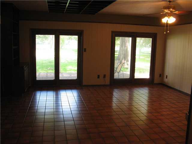 2001 Manana St Property Photo 12