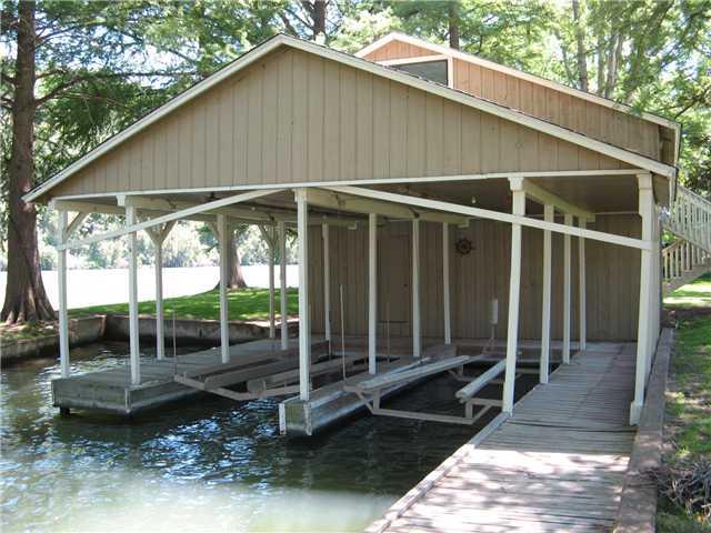 2001 Manana St Property Photo 17