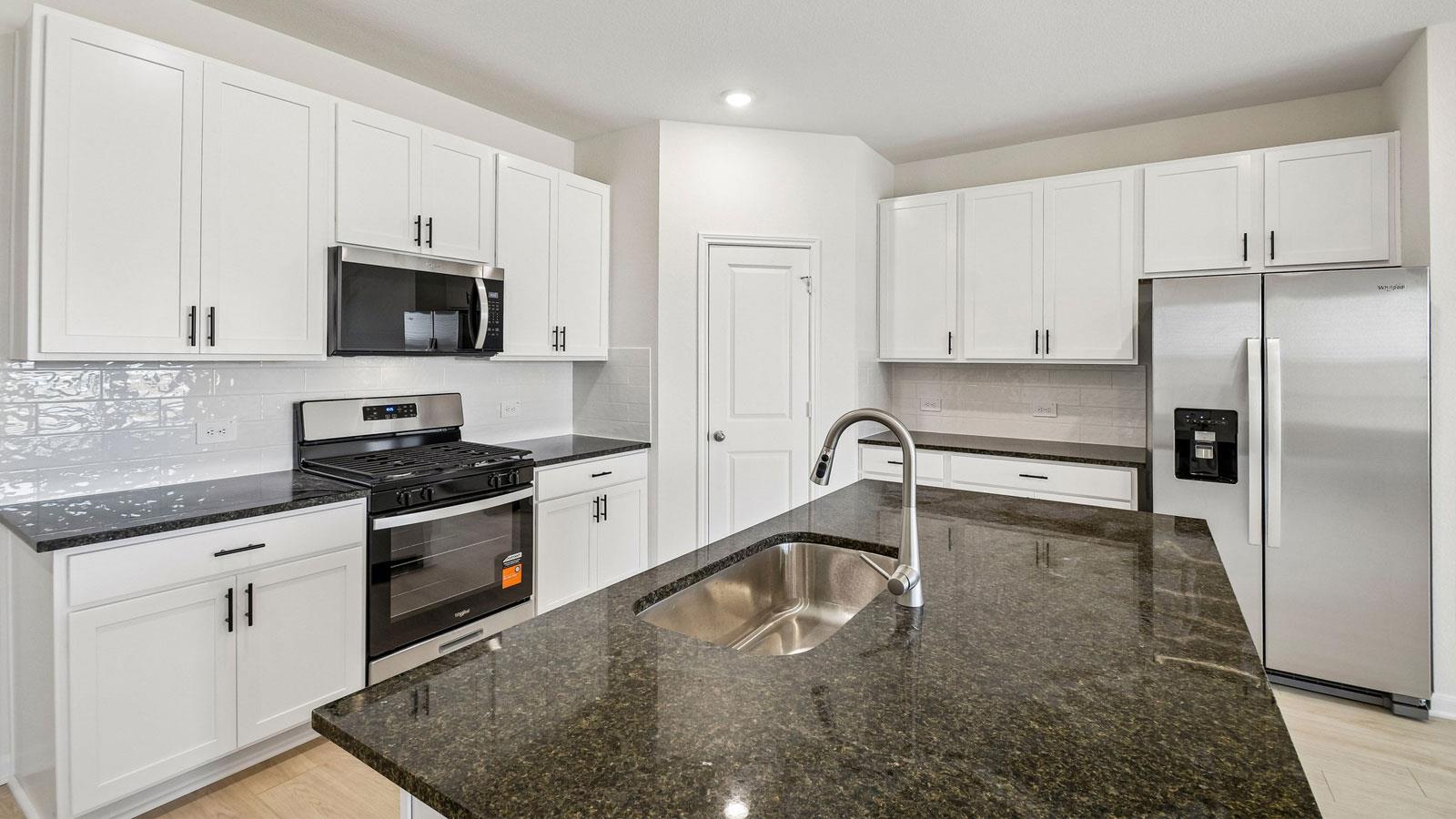 14904 Frog Pond Cv Property Photo 9