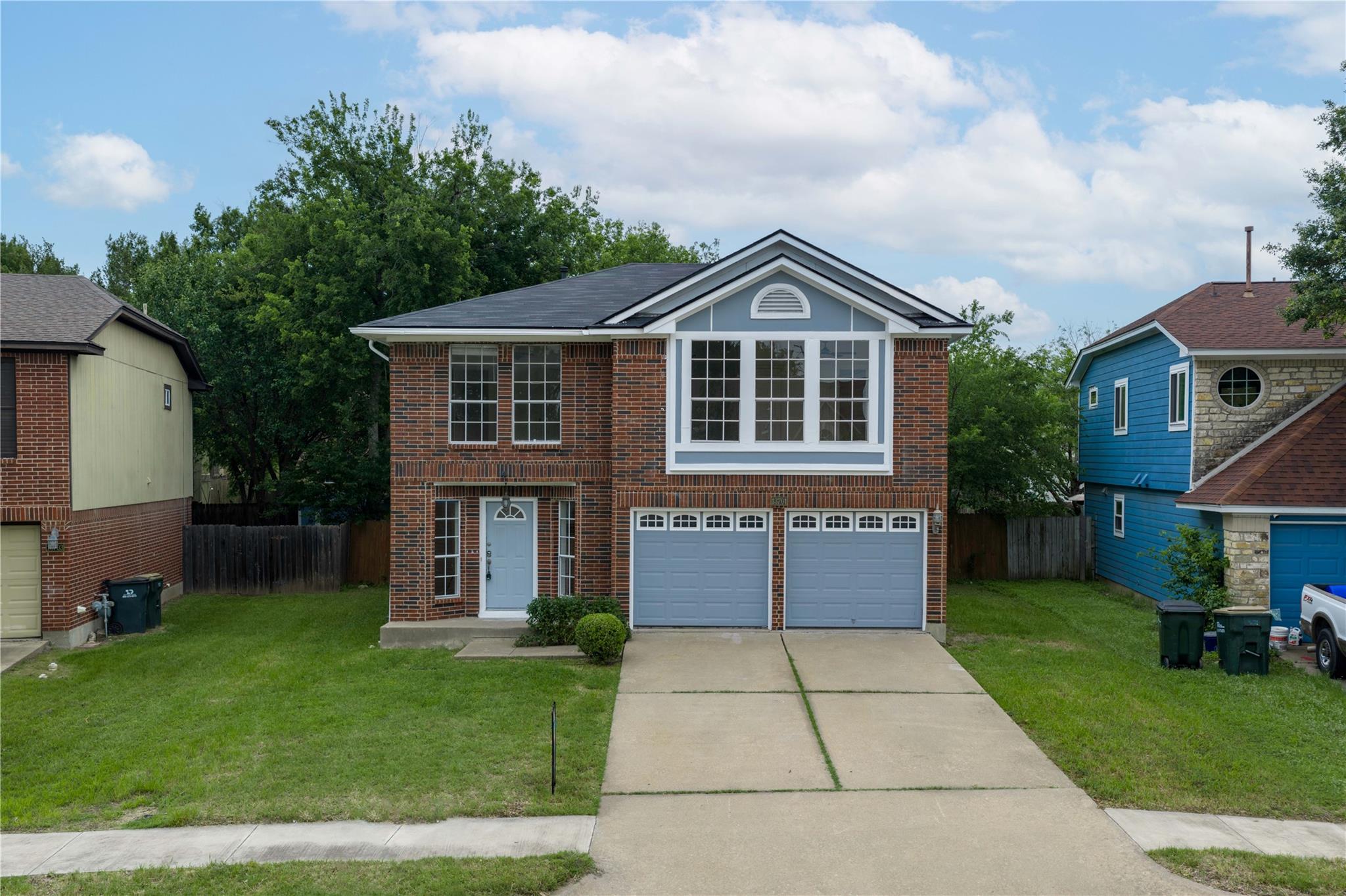 13701 Cambourne Dr Property Photo 1