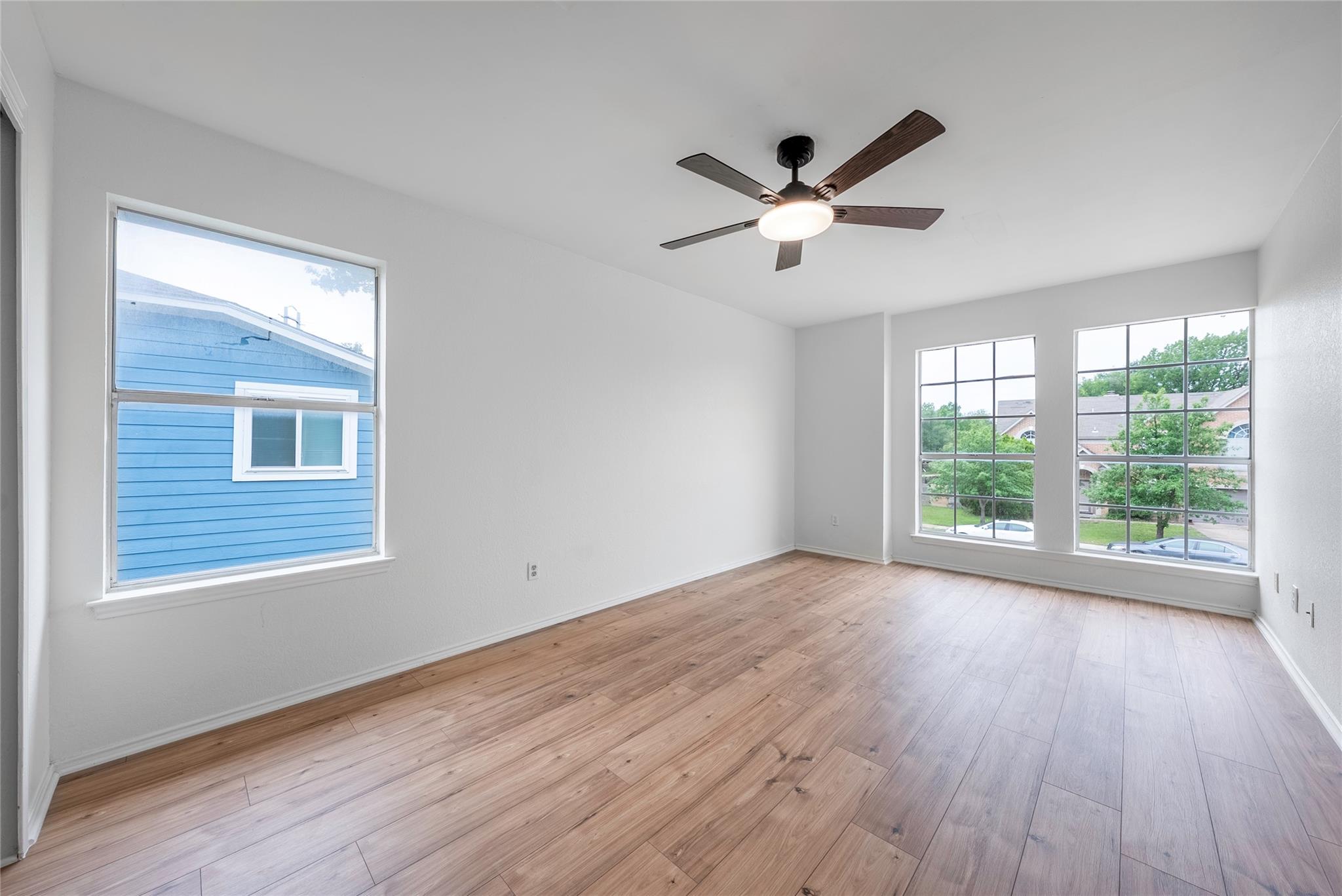 13701 Cambourne Dr Property Photo 13