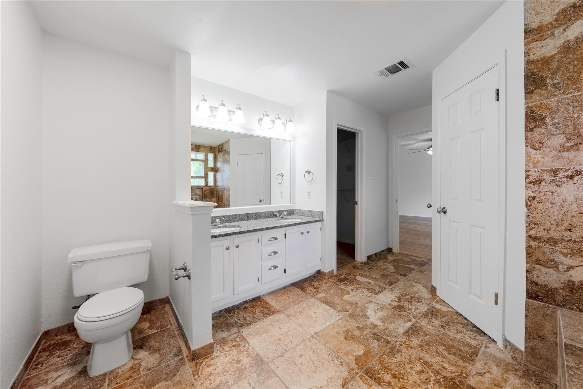13701 Cambourne Dr Property Photo 20