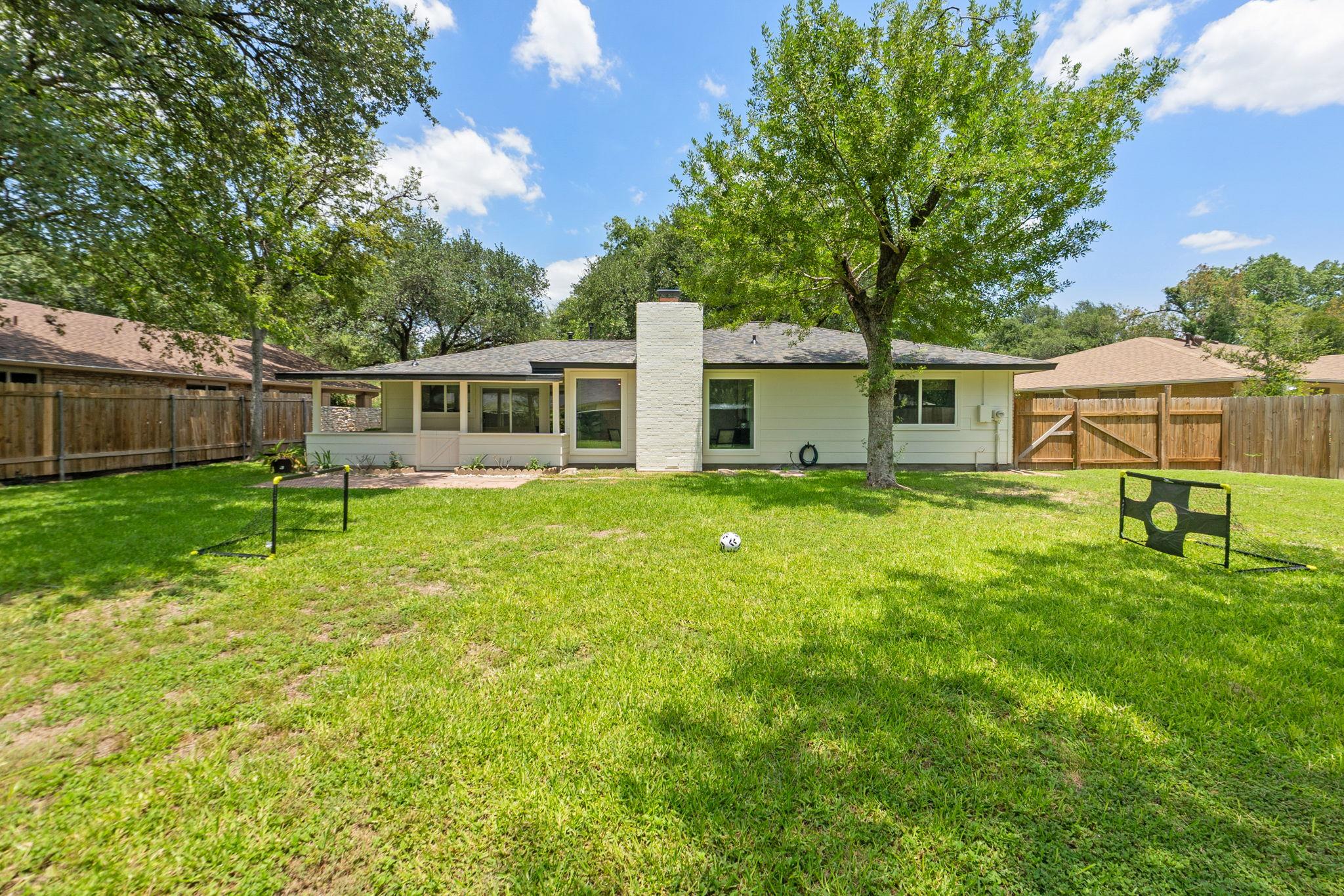 10411 Button Quail Dr Property Photo 21