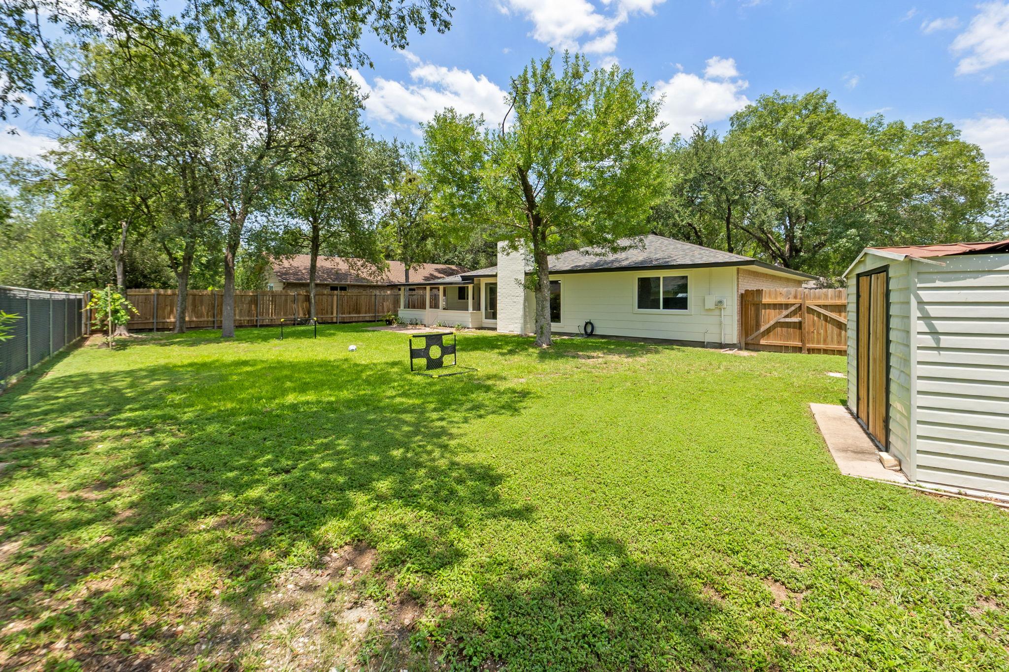 10411 Button Quail Dr Property Photo 22