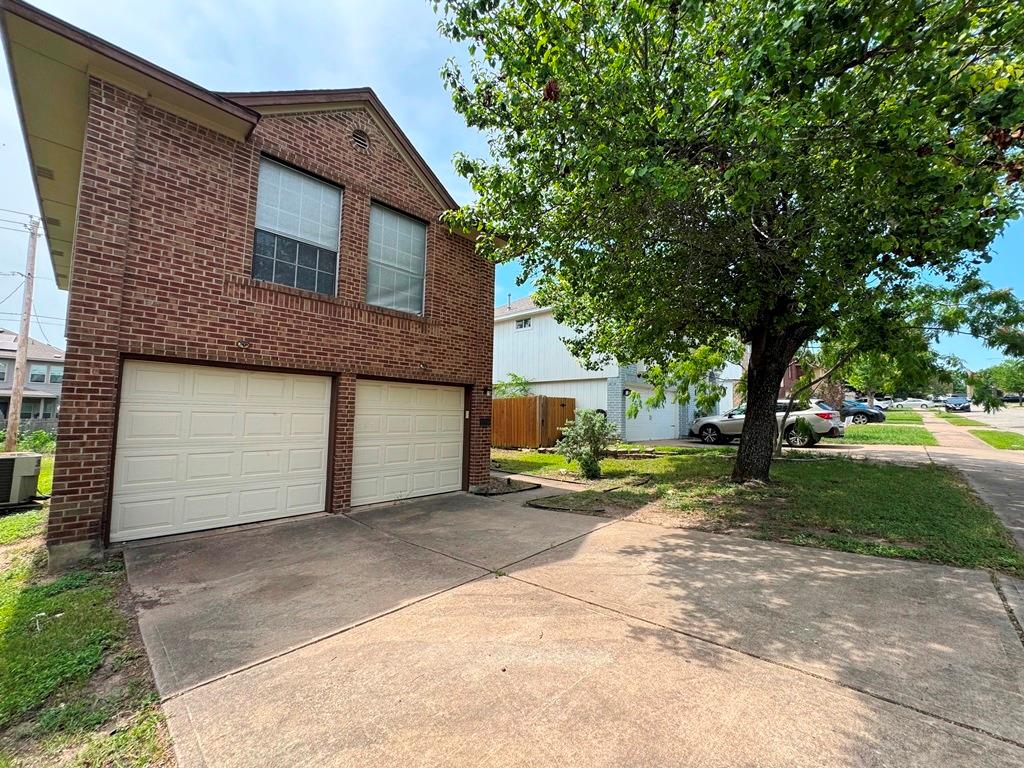 14009 Maricella Ln Property Photo 3