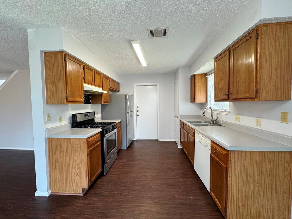 14009 Maricella Ln Property Photo 10