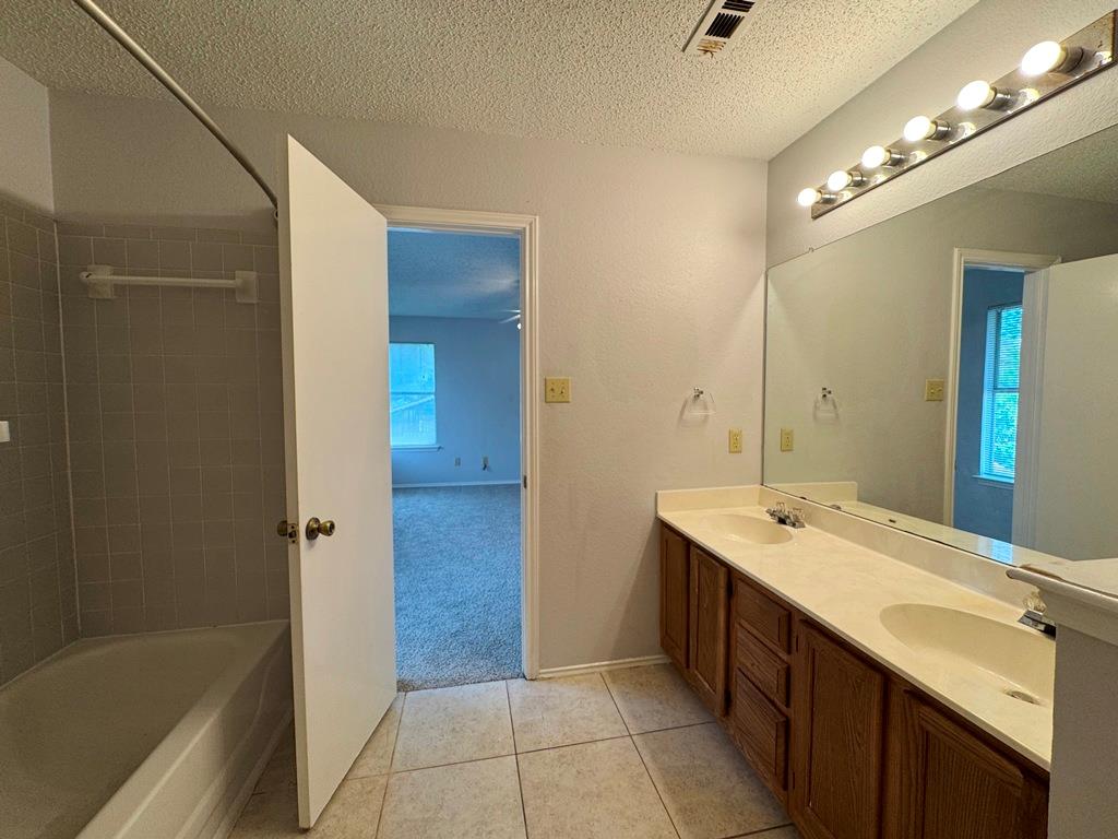 14009 Maricella Ln Property Photo 27