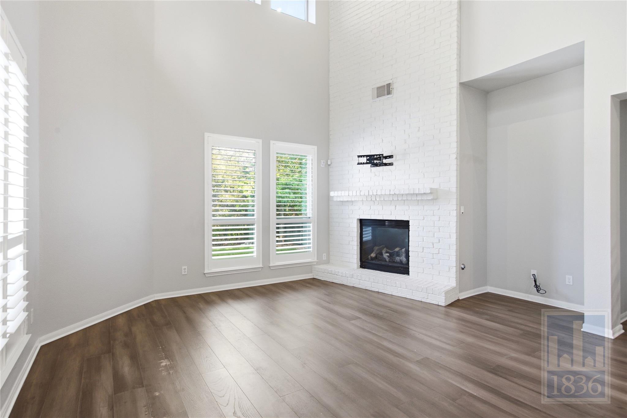 6624 Nusser Ln Property Photo 5