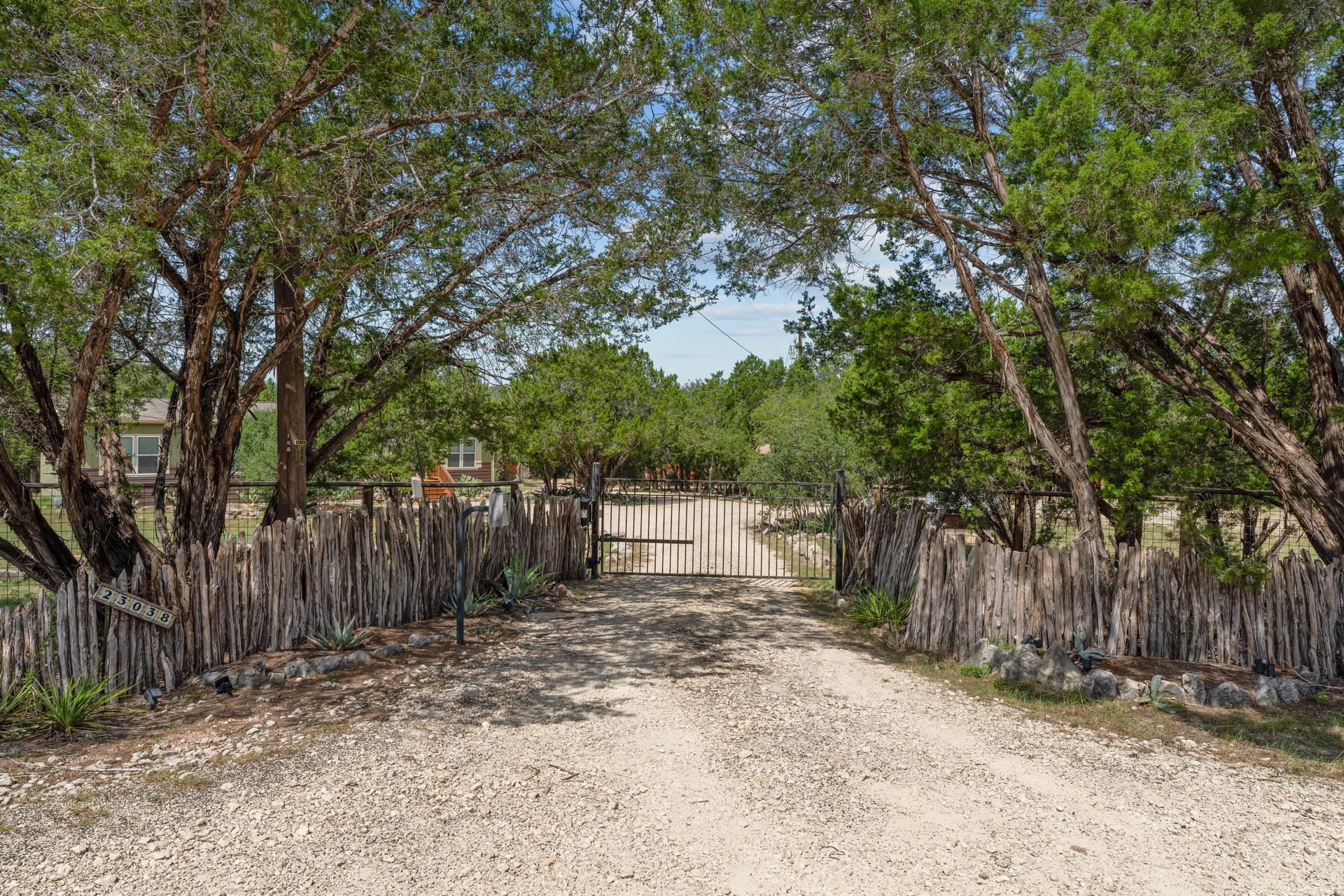 23038 Pedernales Canyon Trl Property Photo 2