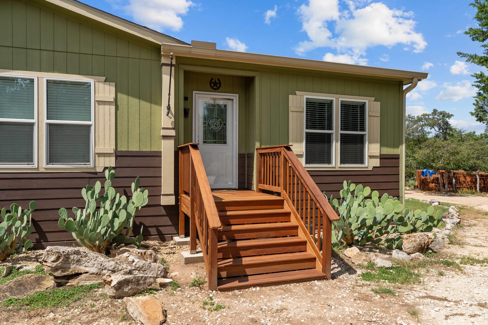 23038 Pedernales Canyon Trl Property Photo 3