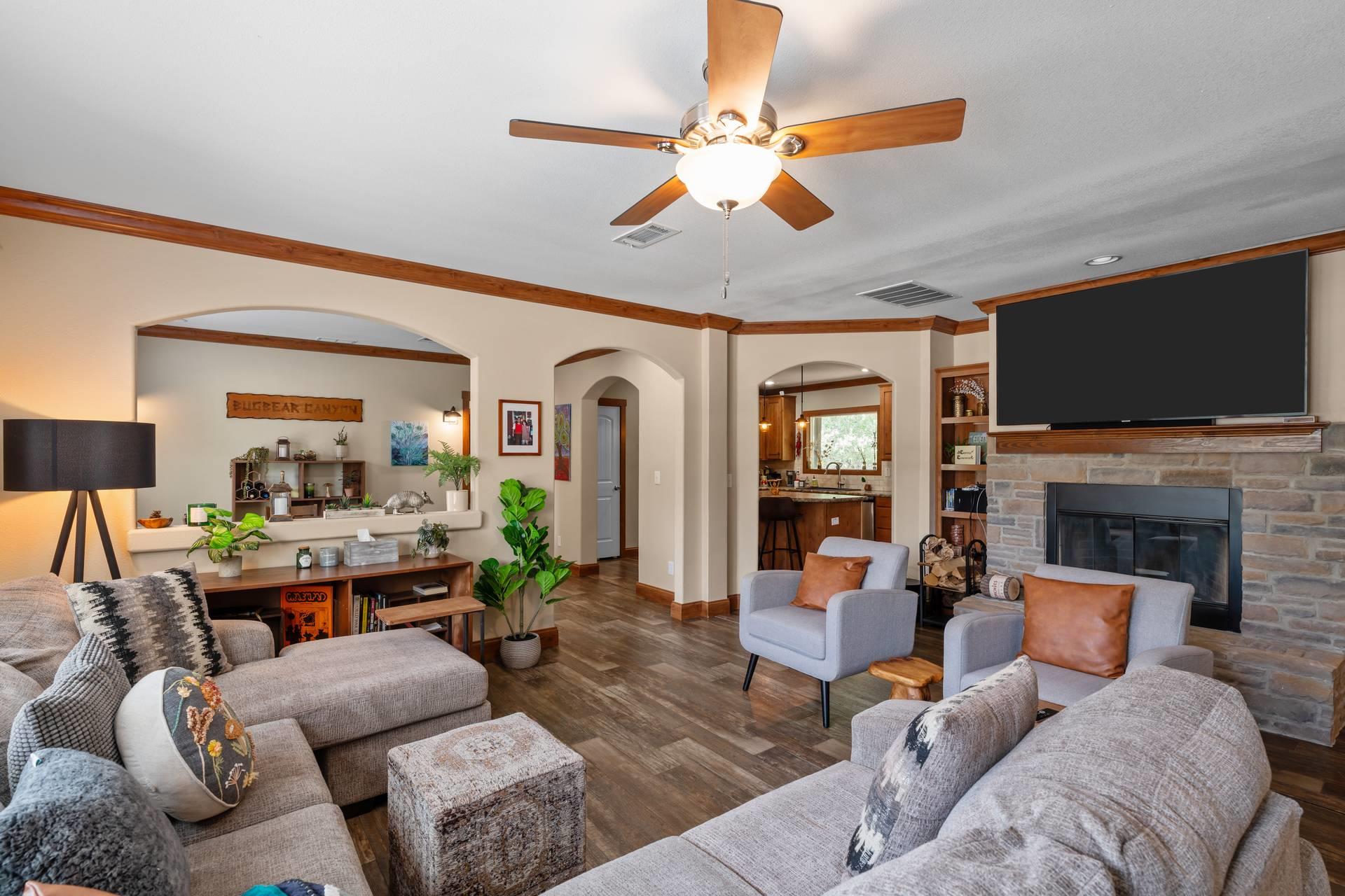 23038 Pedernales Canyon Trl Property Photo 5