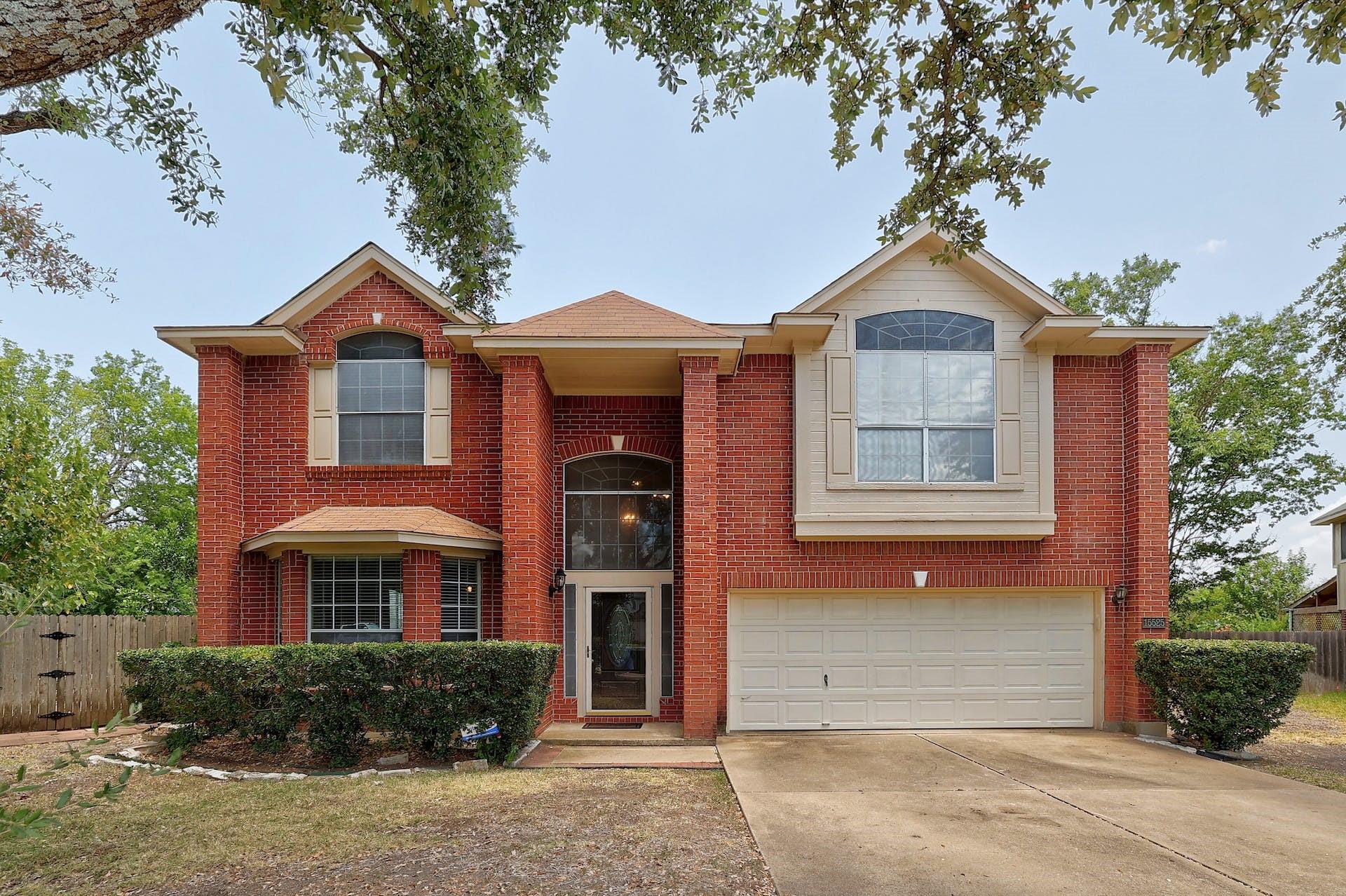15525 Ozone Pl Property Photo