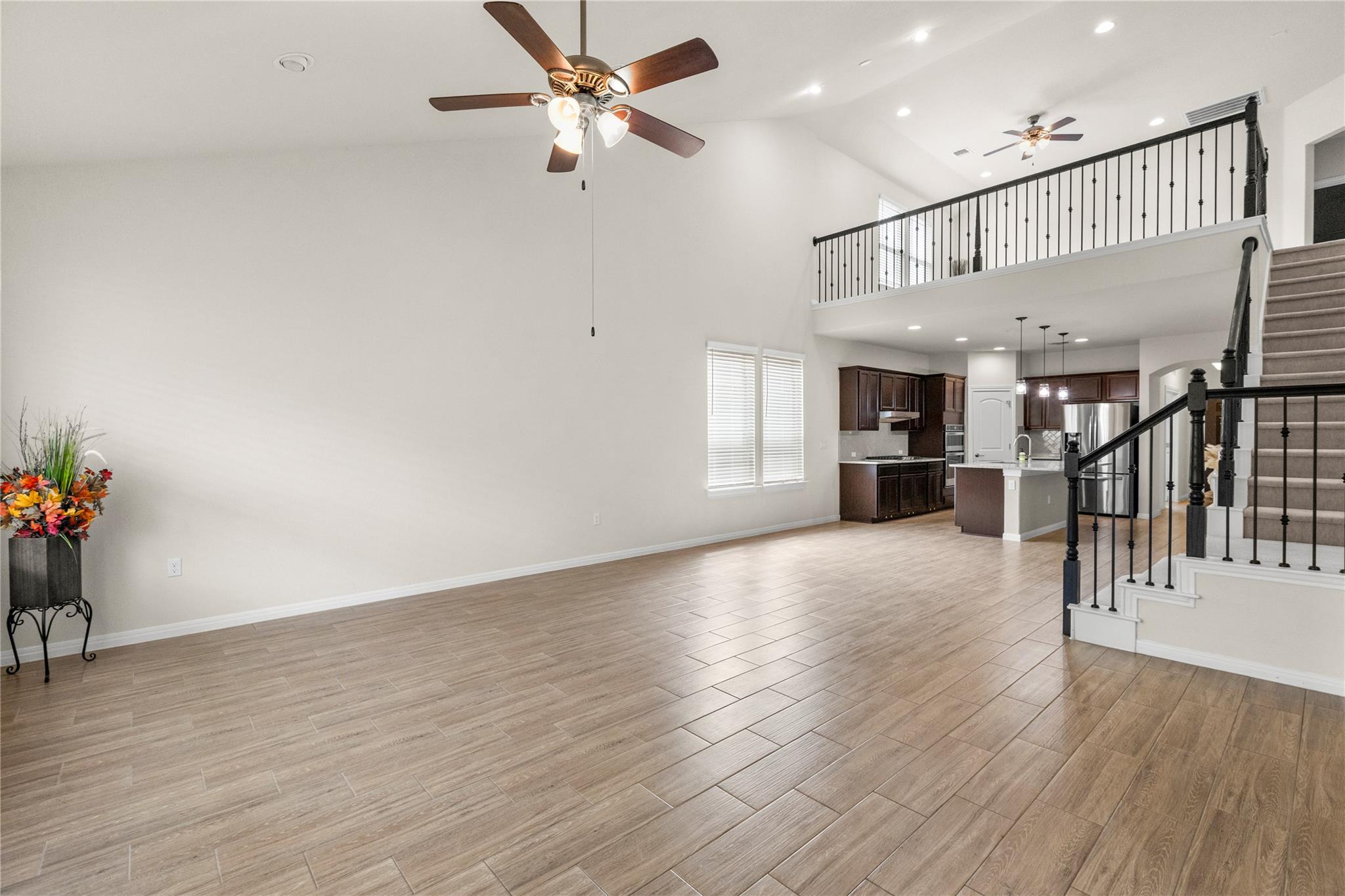 9802 Acero Dr Property Photo 10