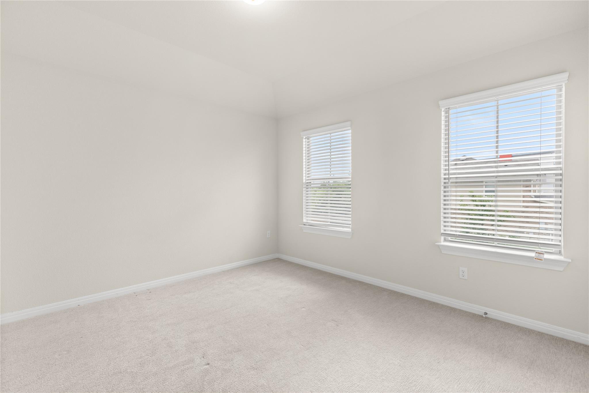 9802 Acero Dr Property Photo 25