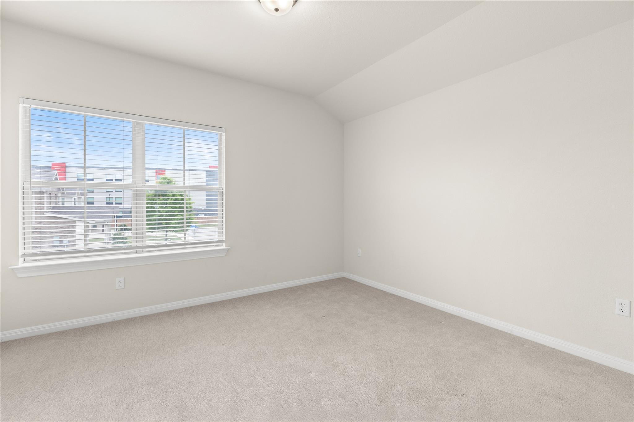 9802 Acero Dr Property Photo 33