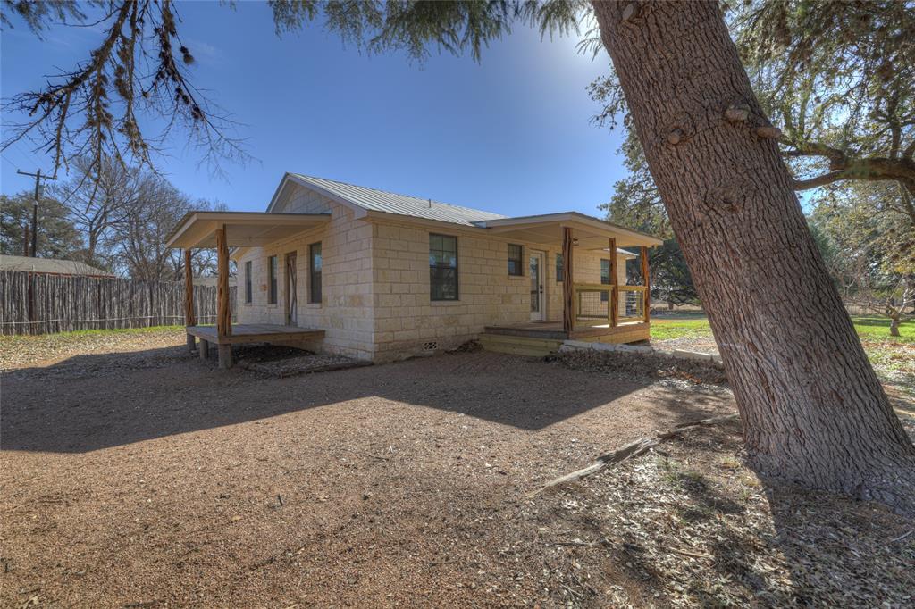 496 Ranch Road 1631 Property Photo 11