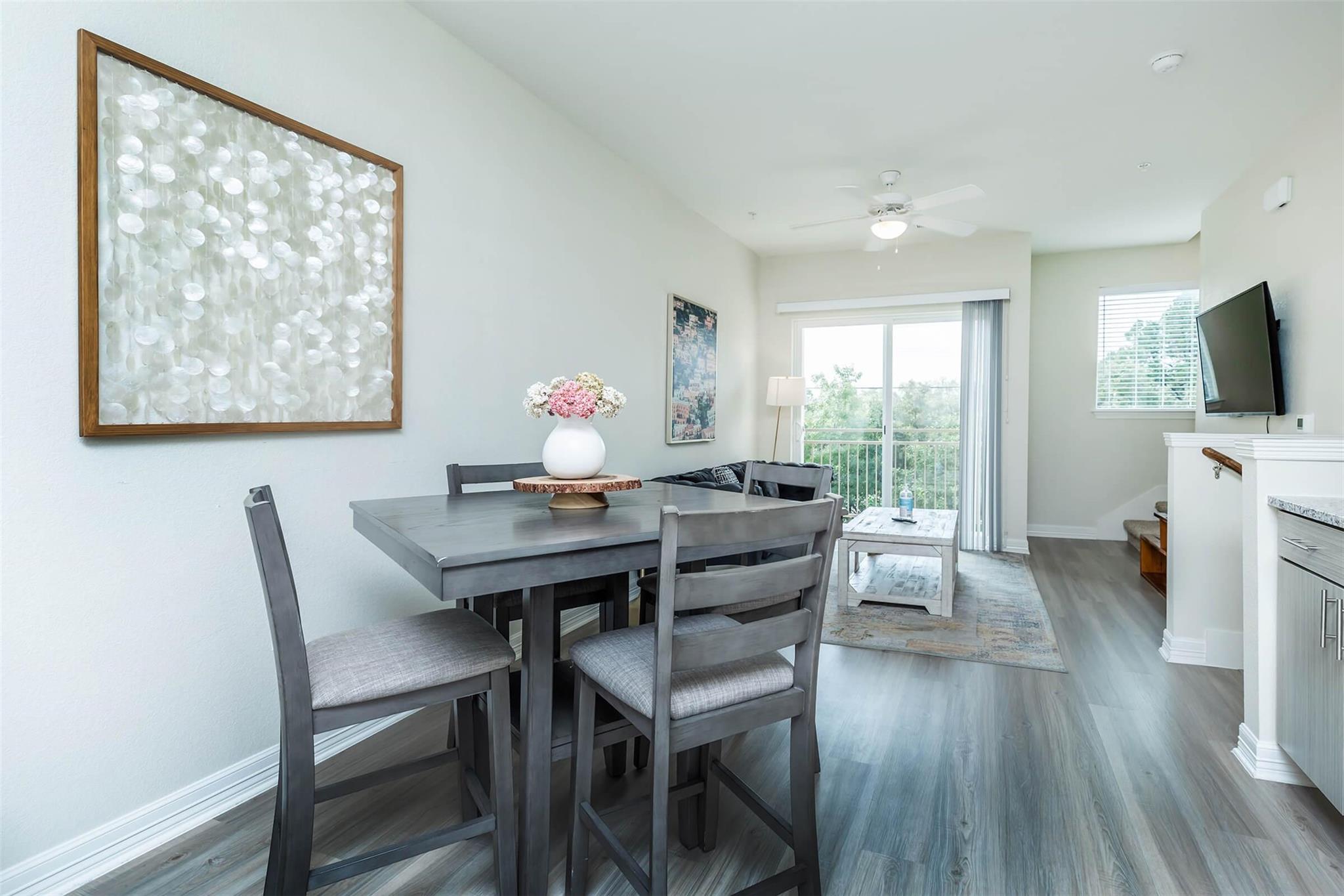 1201 W Whitestone Blvd #c-102 Property Photo 4