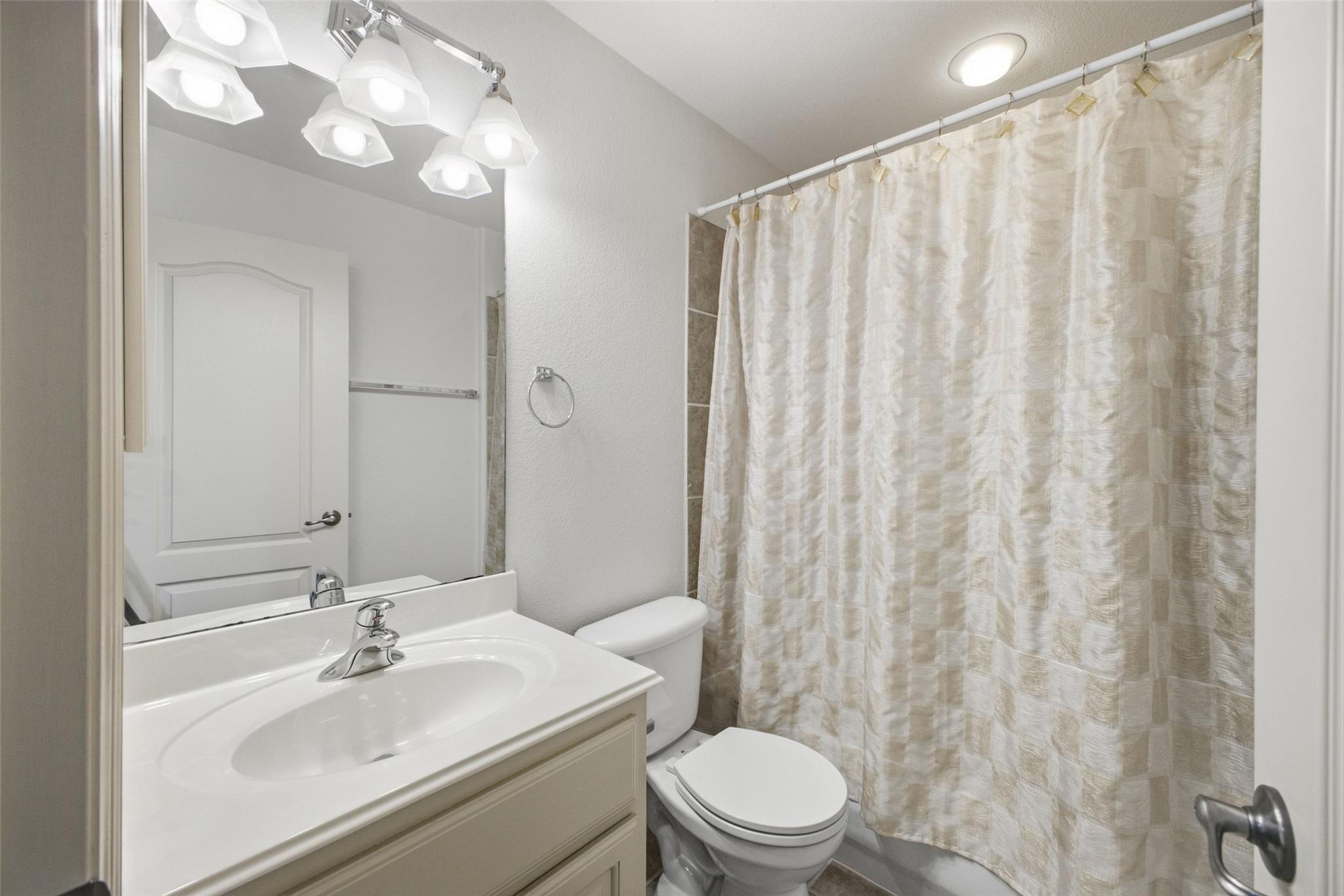 15525 Echo Hills Dr Property Photo 27