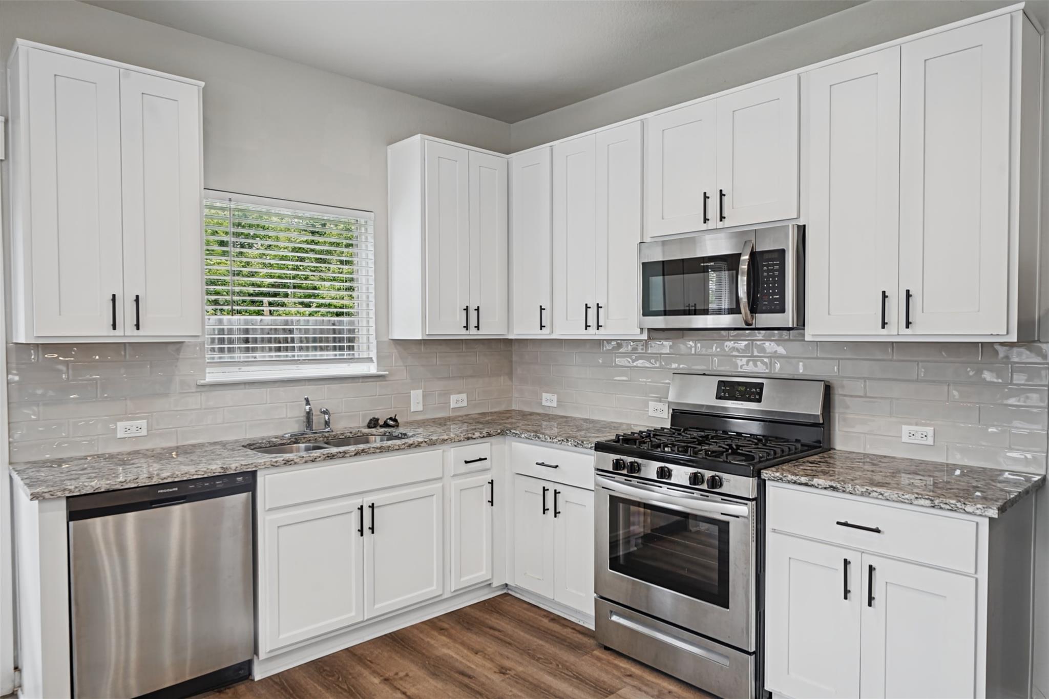 17102 Crane Fly Dr #a Property Photo 6