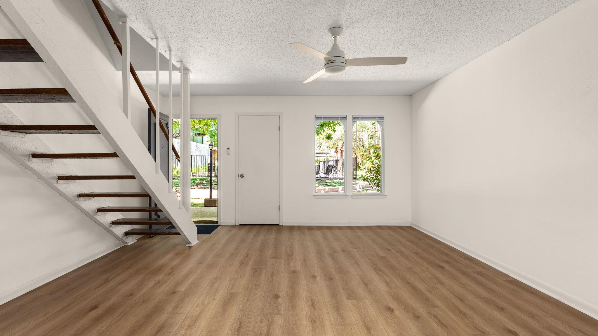 7409 Shadow Hill Dr #113 Property Photo 2