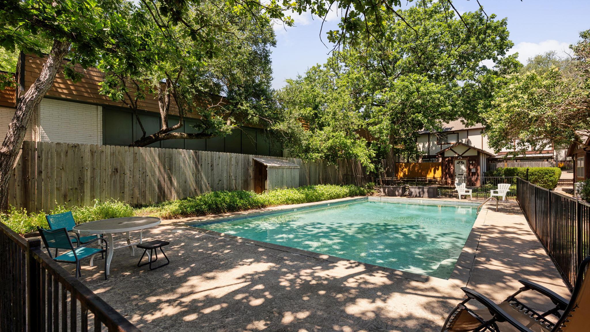 7409 Shadow Hill Dr #113 Property Photo 7