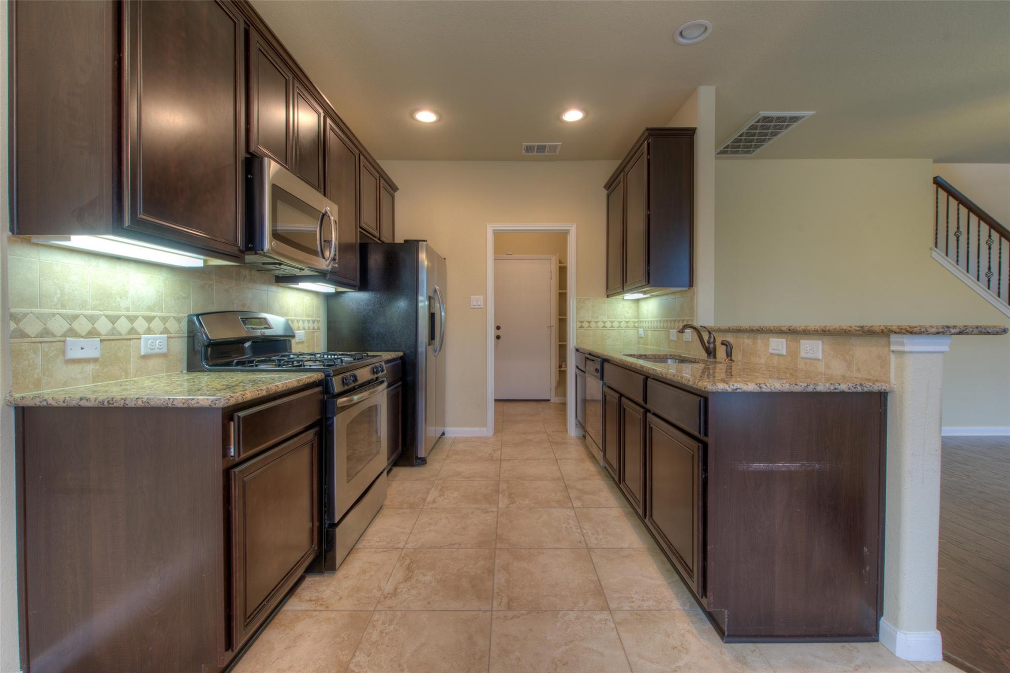 8608 White Ibis Dr Property Photo 6
