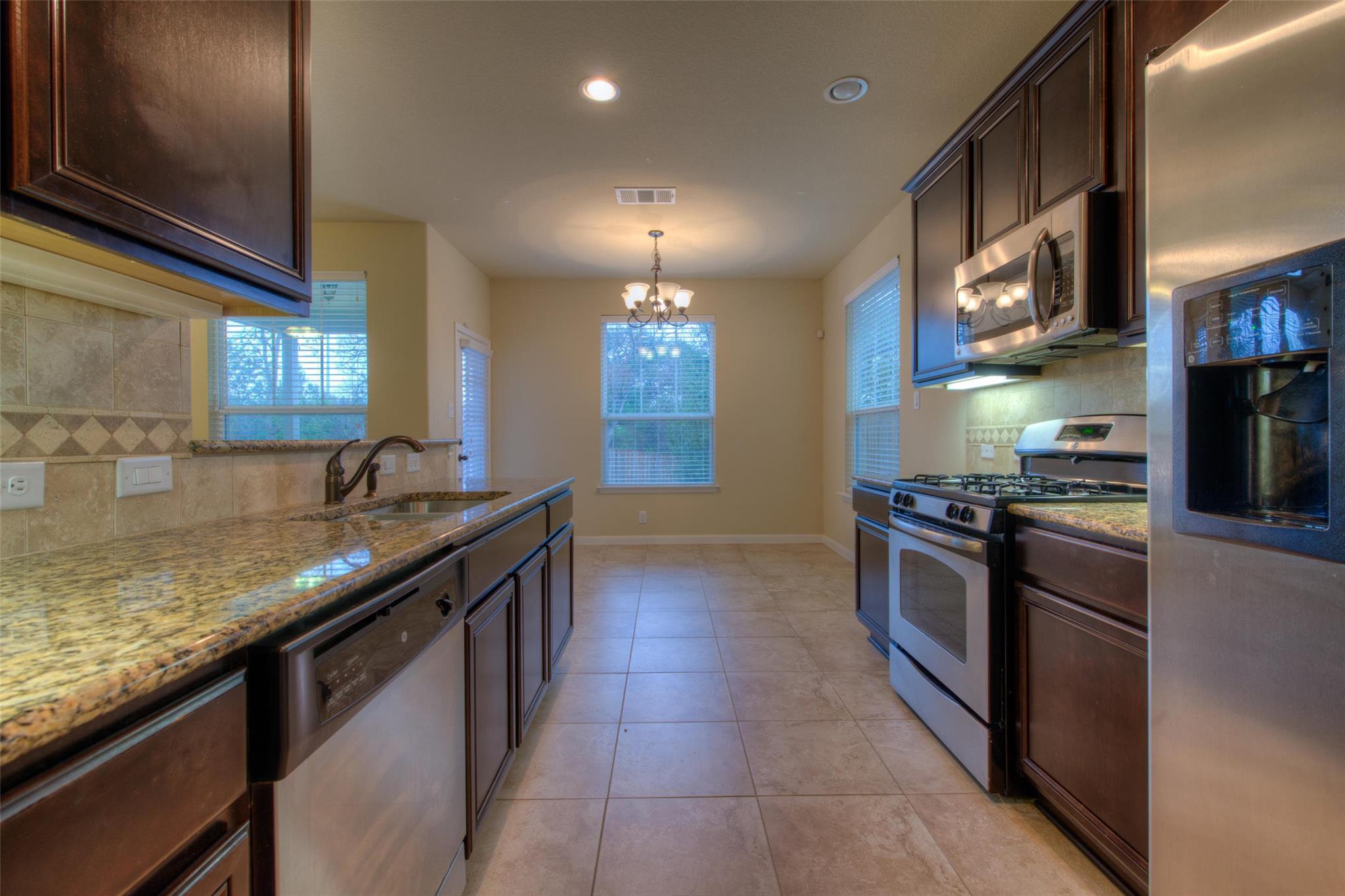 8608 White Ibis Dr Property Photo 9