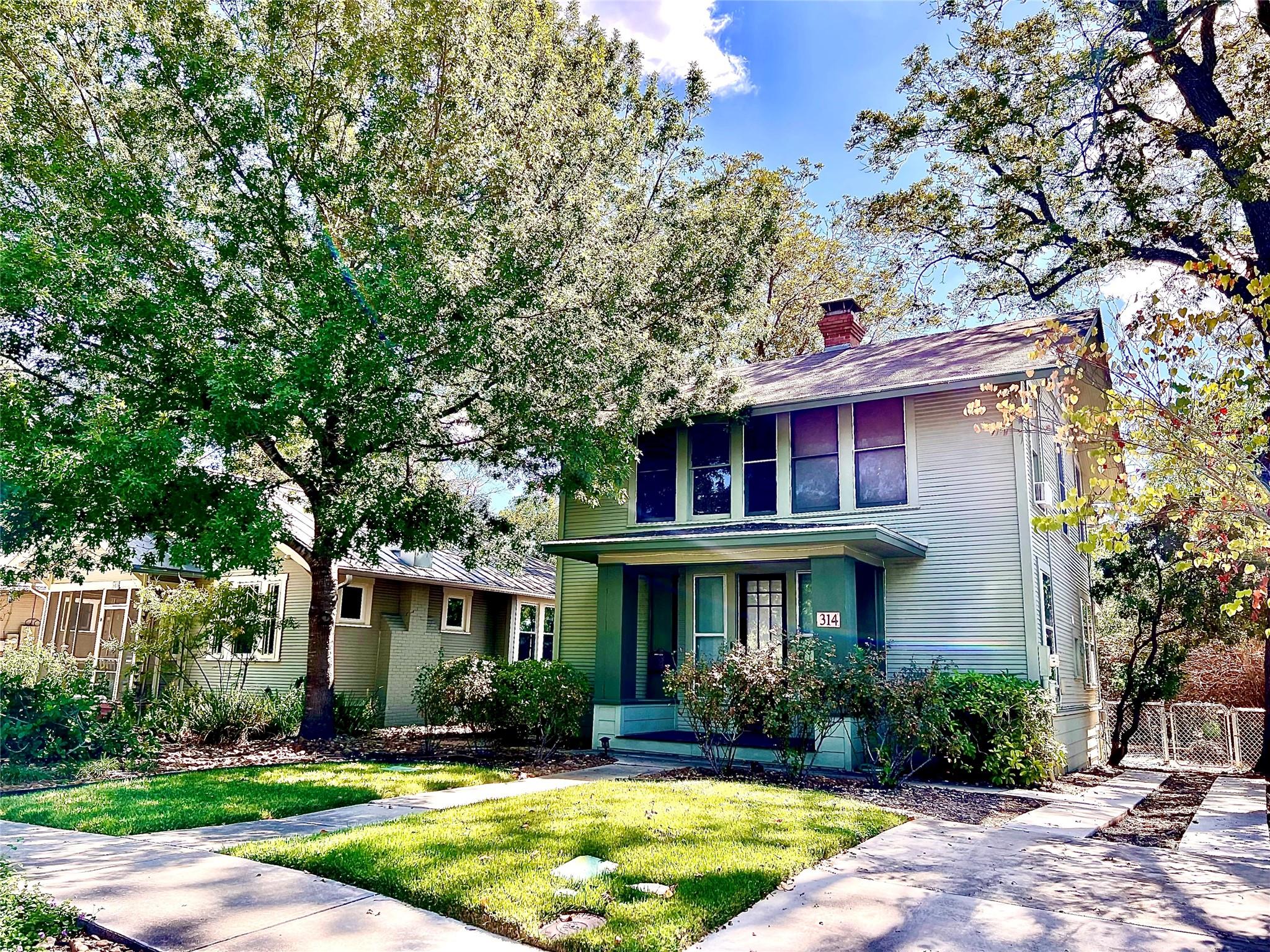 314 Pershing Ave Property Photo